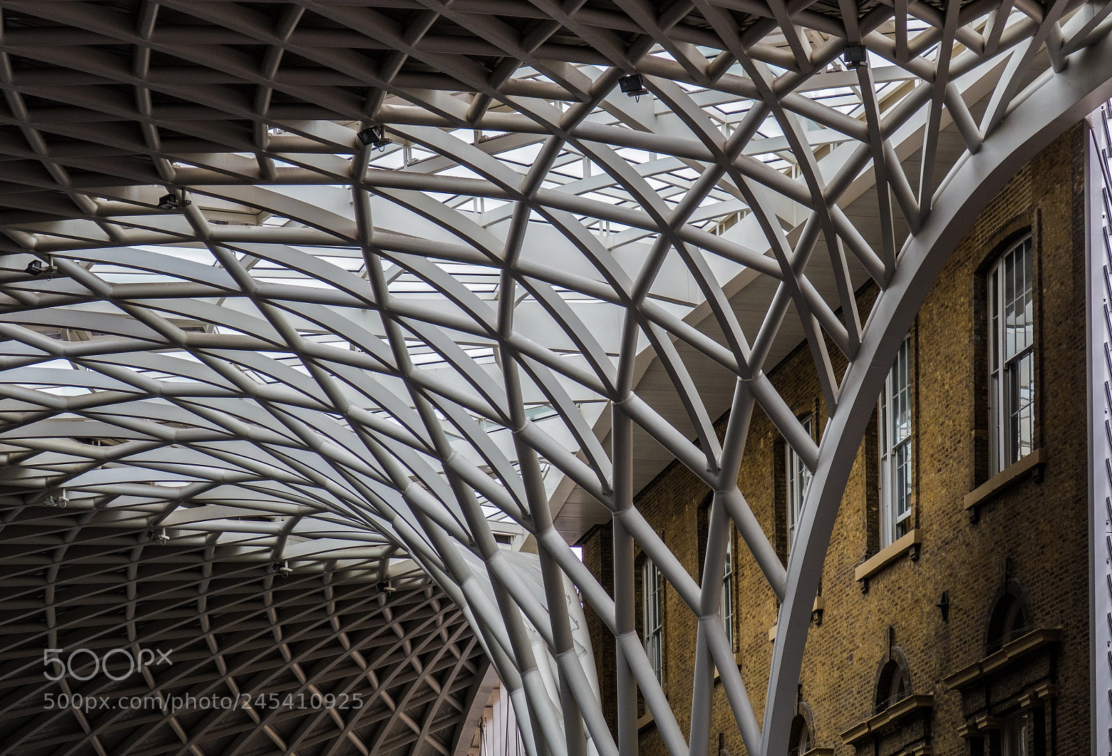 Canon PowerShot G5 X sample photo. Roof of kings cross photography