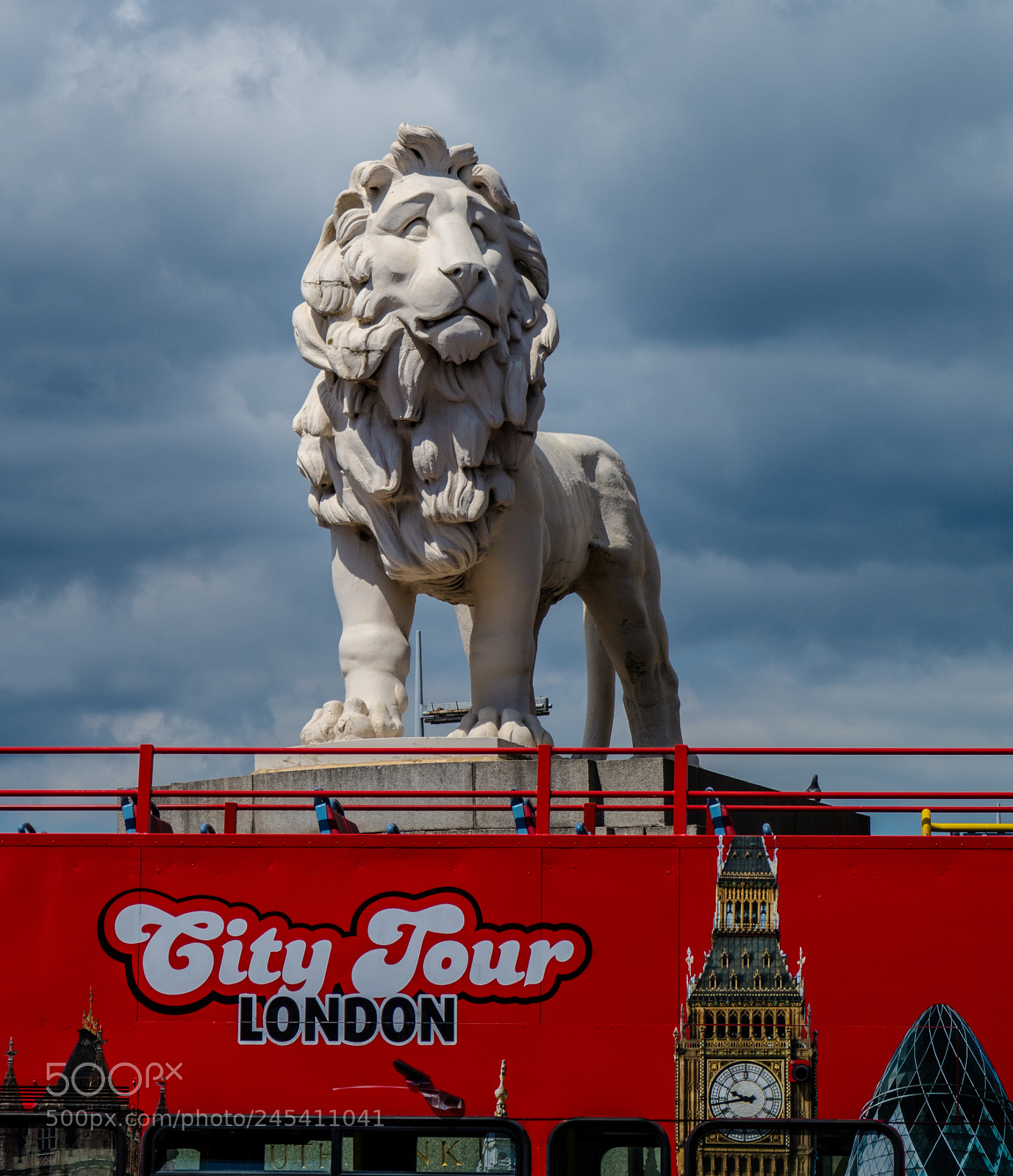Canon PowerShot G5 X sample photo. Westminster bridge lion statue photography