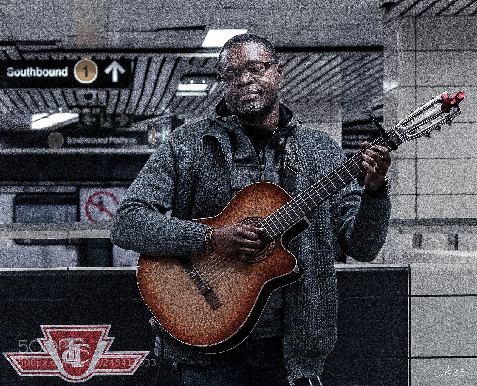 Sony a7 II sample photo. Executant photography
