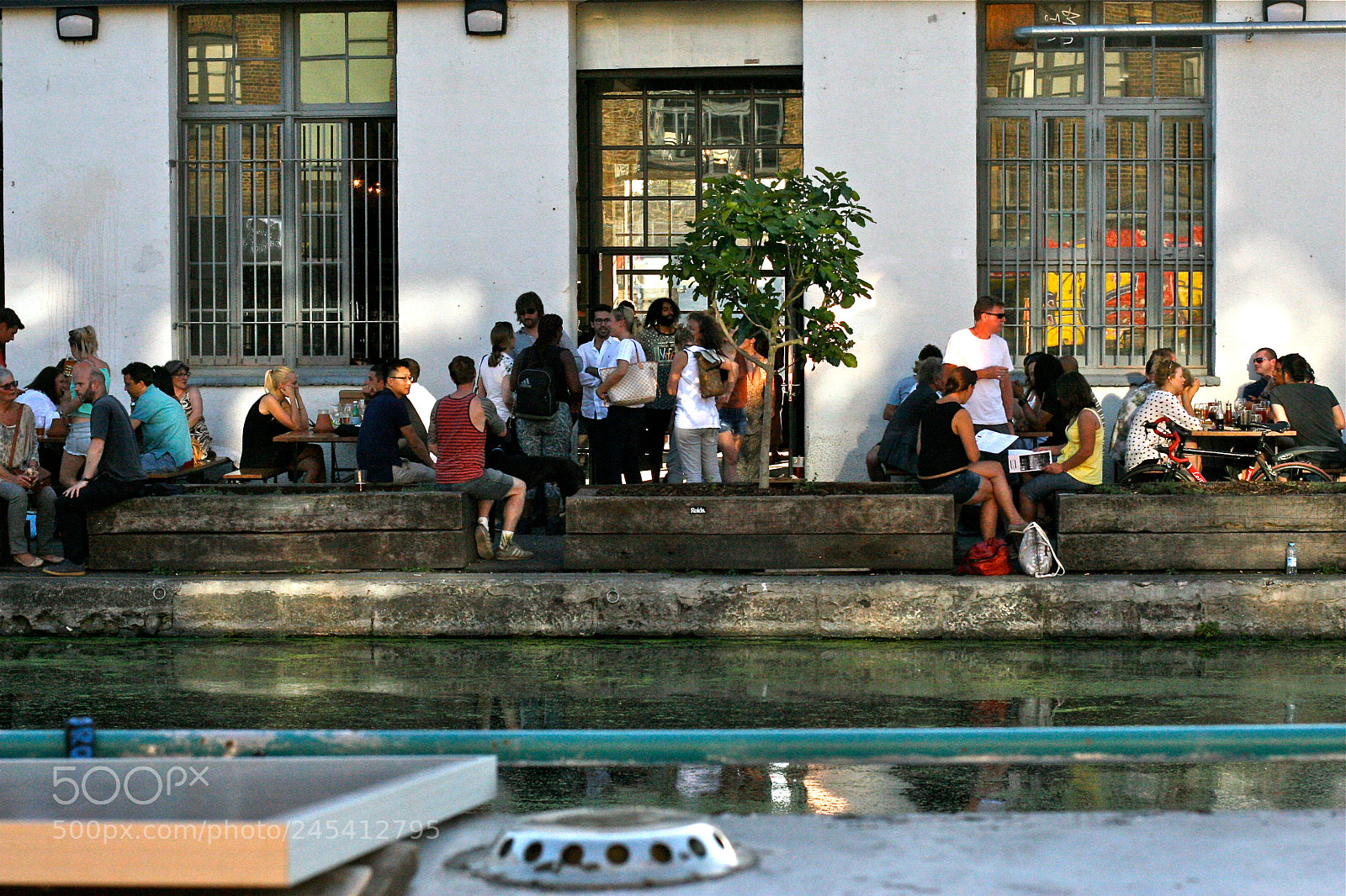 Canon EOS 30D sample photo. Sunlit terrace photography