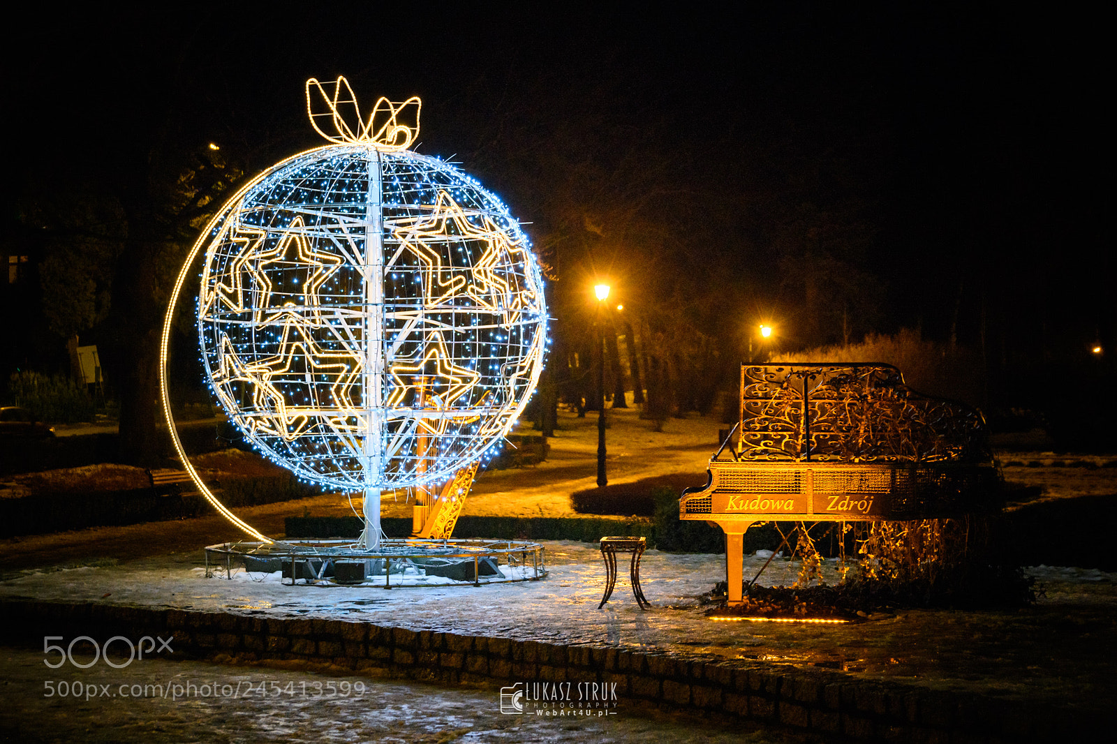 Nikon D850 sample photo. Night at the city photography