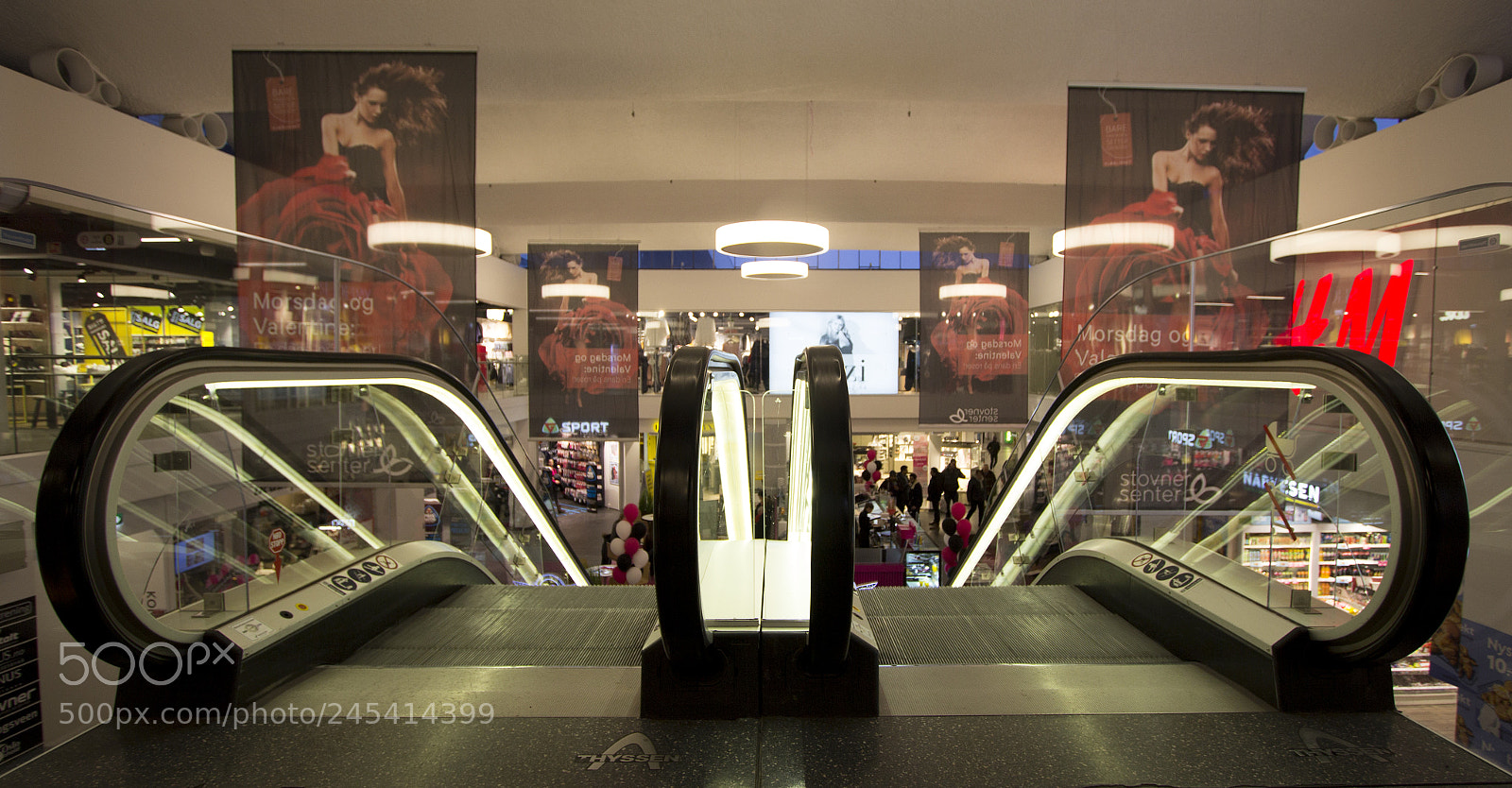Canon EOS 60D sample photo. Escalator photography