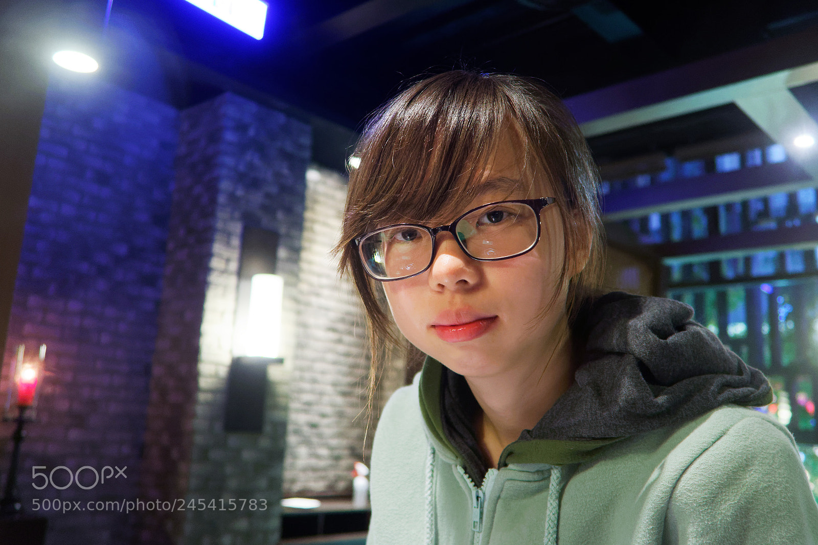Canon PowerShot G7 X sample photo. Girl under light photography