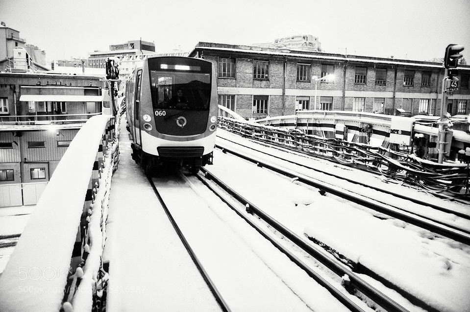 Fujifilm X-Pro1 sample photo. Ligne 5 / neige photography