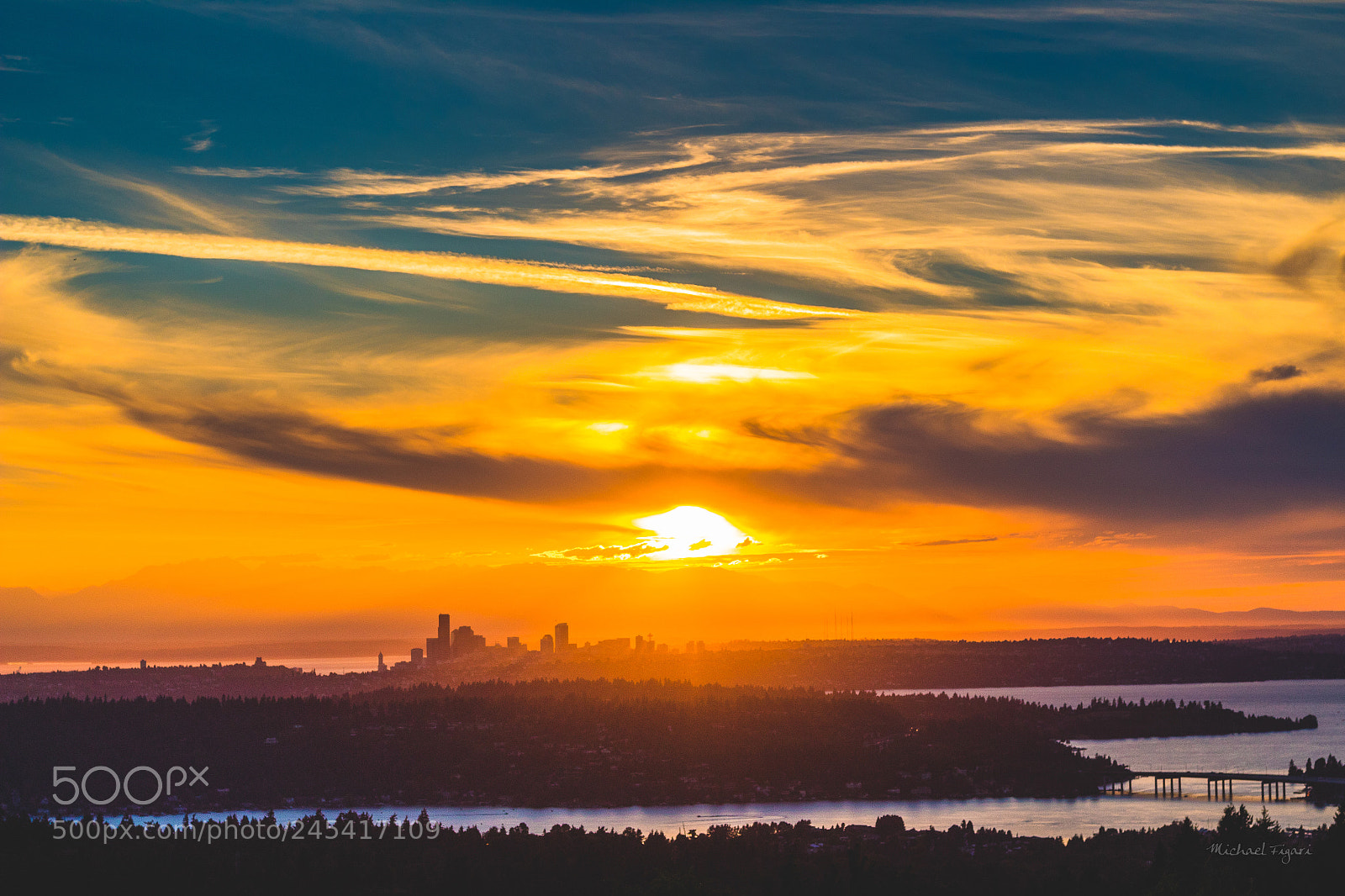 Canon EOS 1300D (EOS Rebel T6 / EOS Kiss X80) sample photo. Seattle heat photography