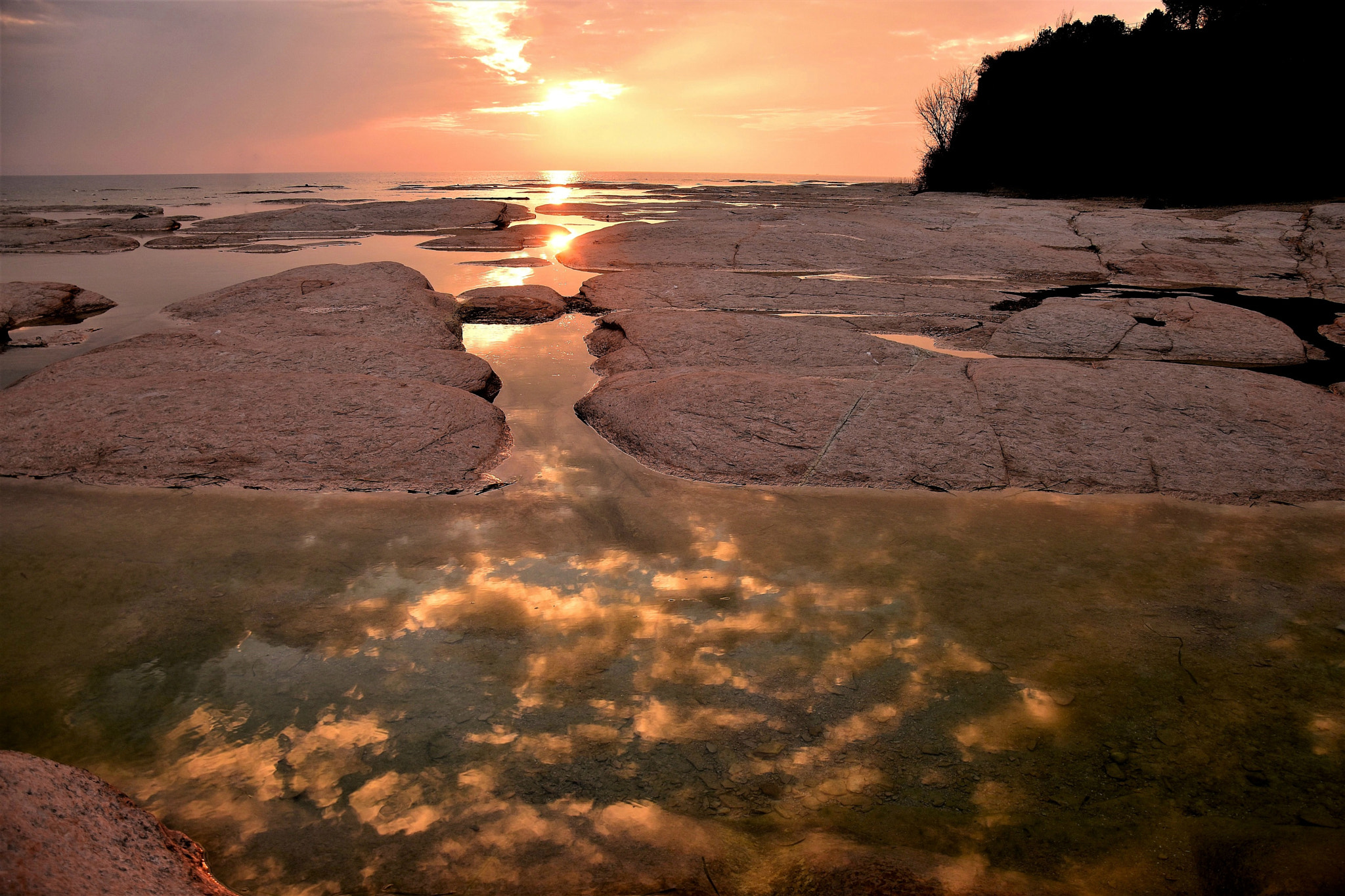 Nikon D5500 sample photo. The sky in the water photography
