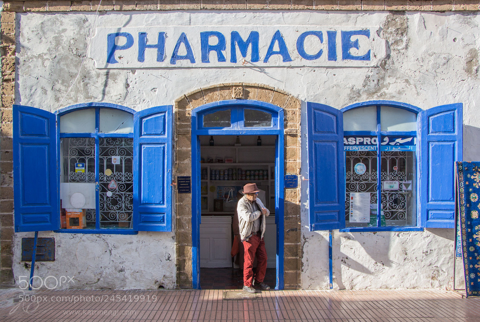 Canon EOS 60D sample photo. Blue pharmacy photography