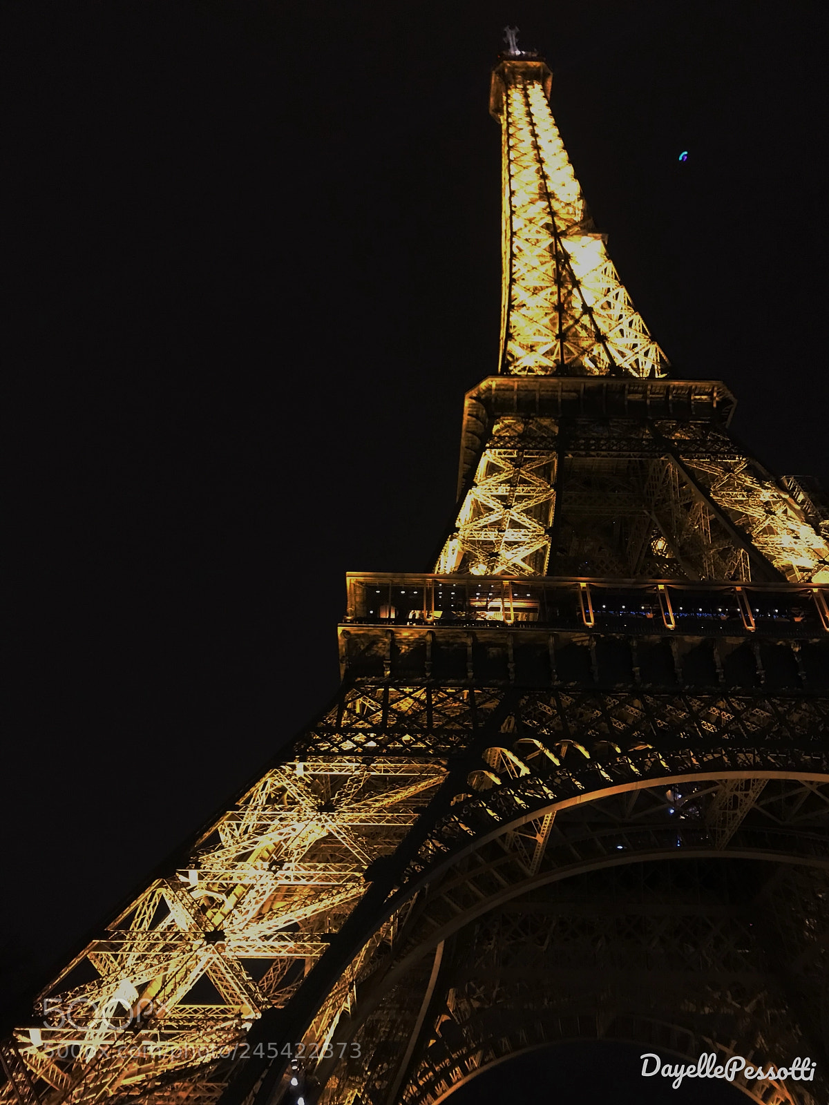 Apple iPhone 7 sample photo. Eiffel tower is truly photography