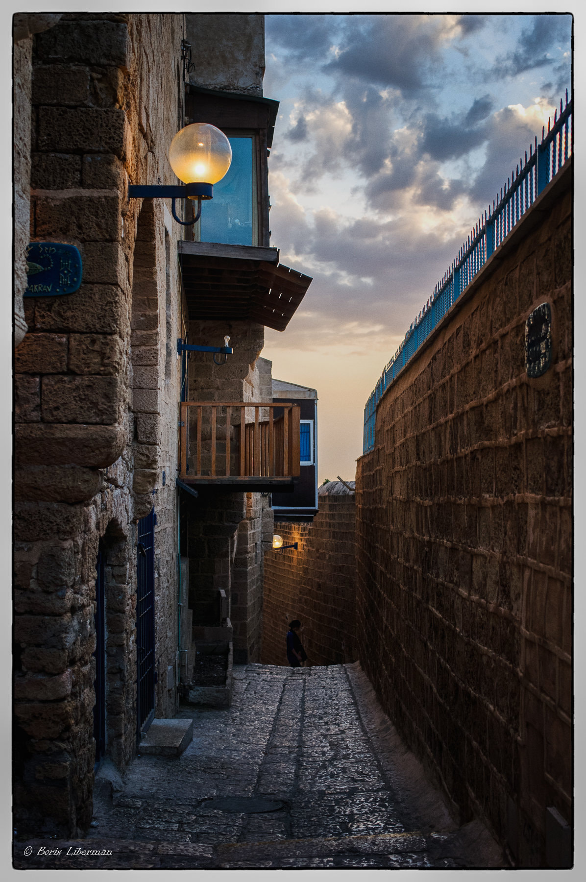 Ricoh GXR A12 sample photo. Alley of dreams photography