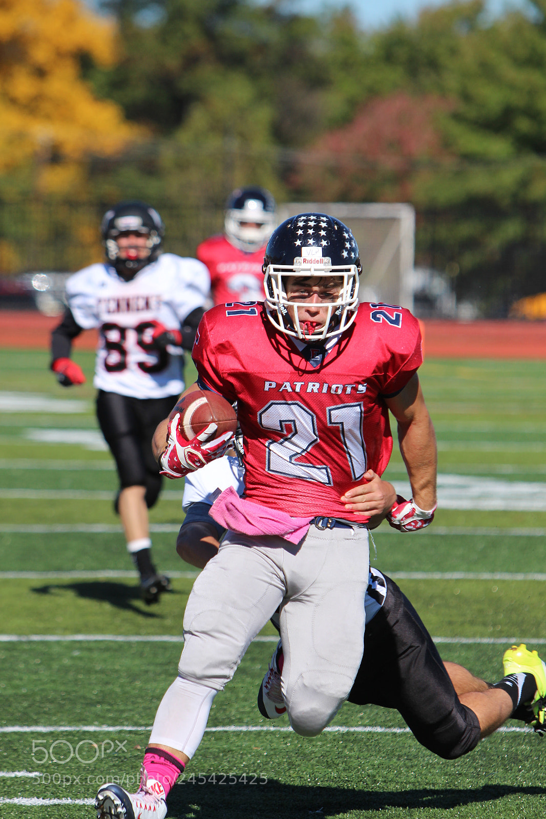 Canon EOS 700D (EOS Rebel T5i / EOS Kiss X7i) sample photo. East football photography