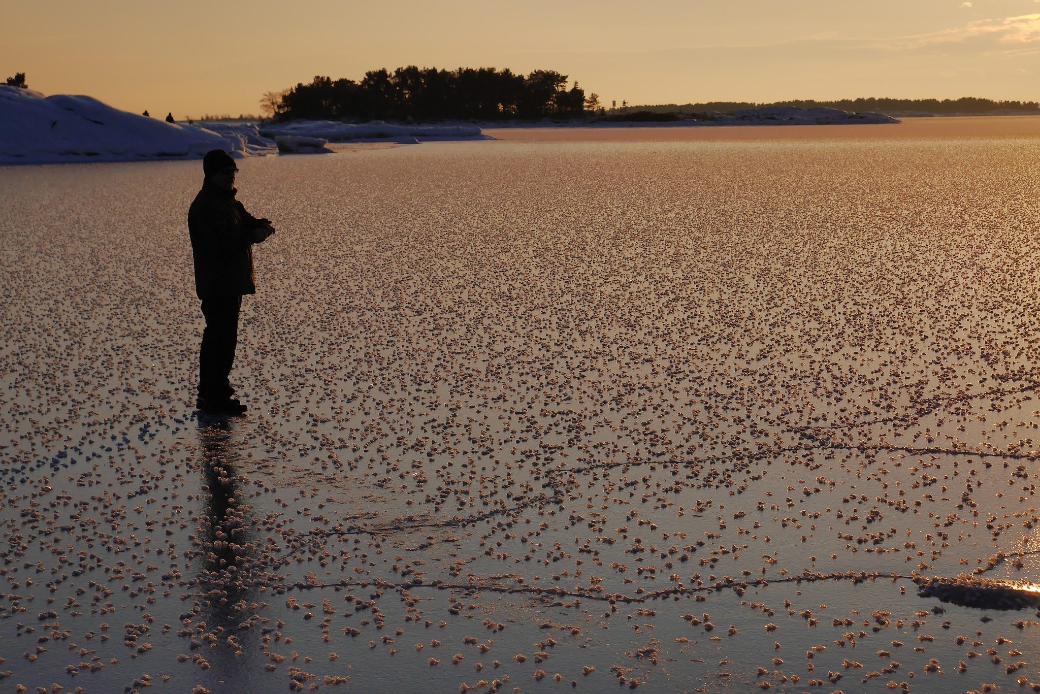 Panasonic Lumix DMC-GF6 sample photo. Standing on the ice photography