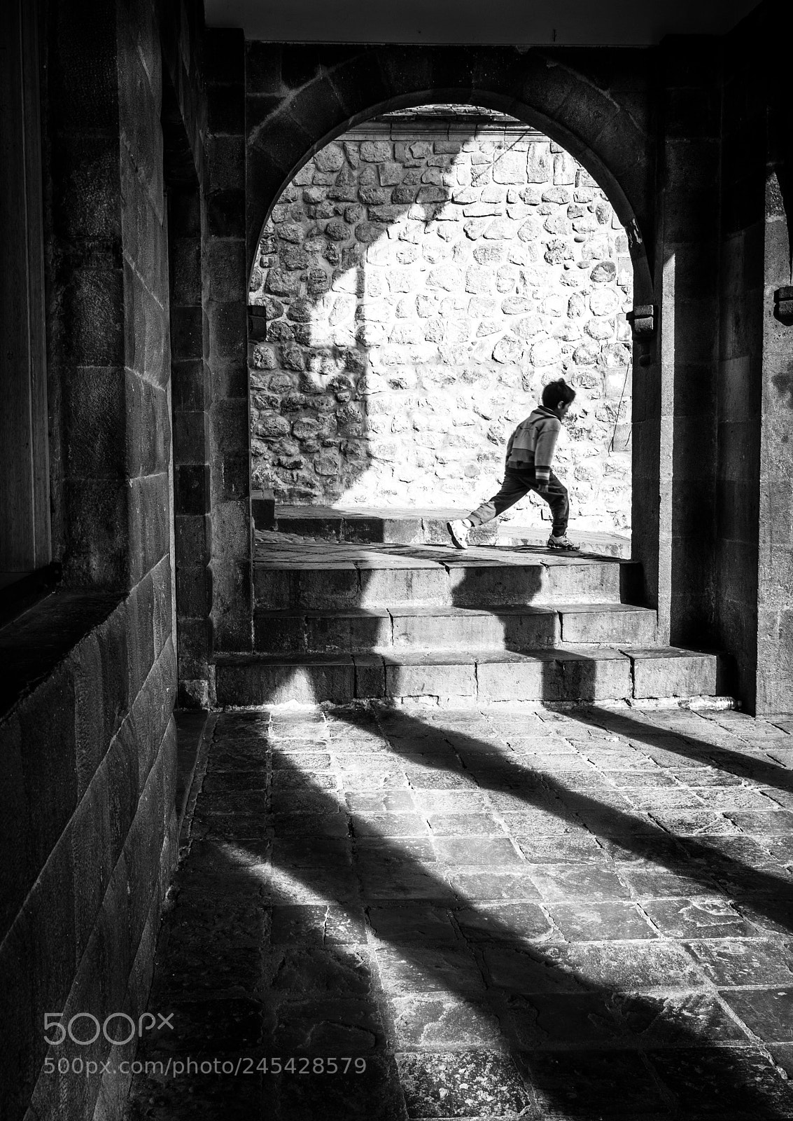 Olympus OM-D E-M5 II sample photo. Shadow play photography