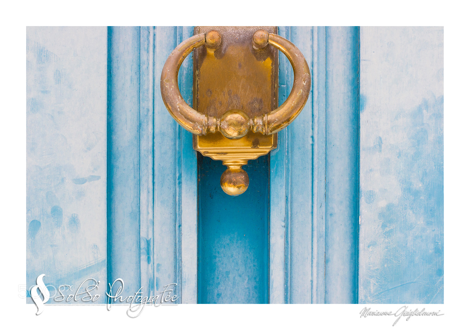 Nikon D3100 sample photo. La porte bleue photography