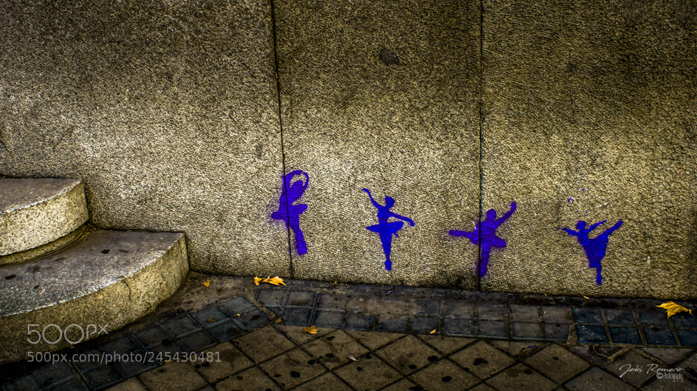 Canon EOS 750D (EOS Rebel T6i / EOS Kiss X8i) sample photo. Street dancers photography