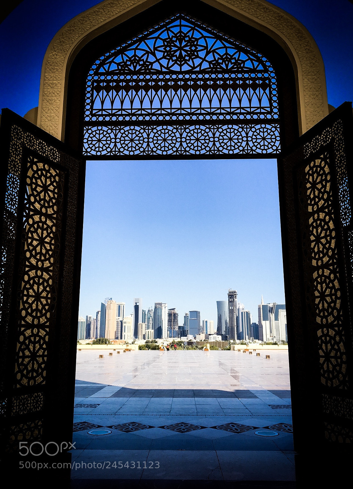 Apple iPhone 6s sample photo. Gateway to the urban photography