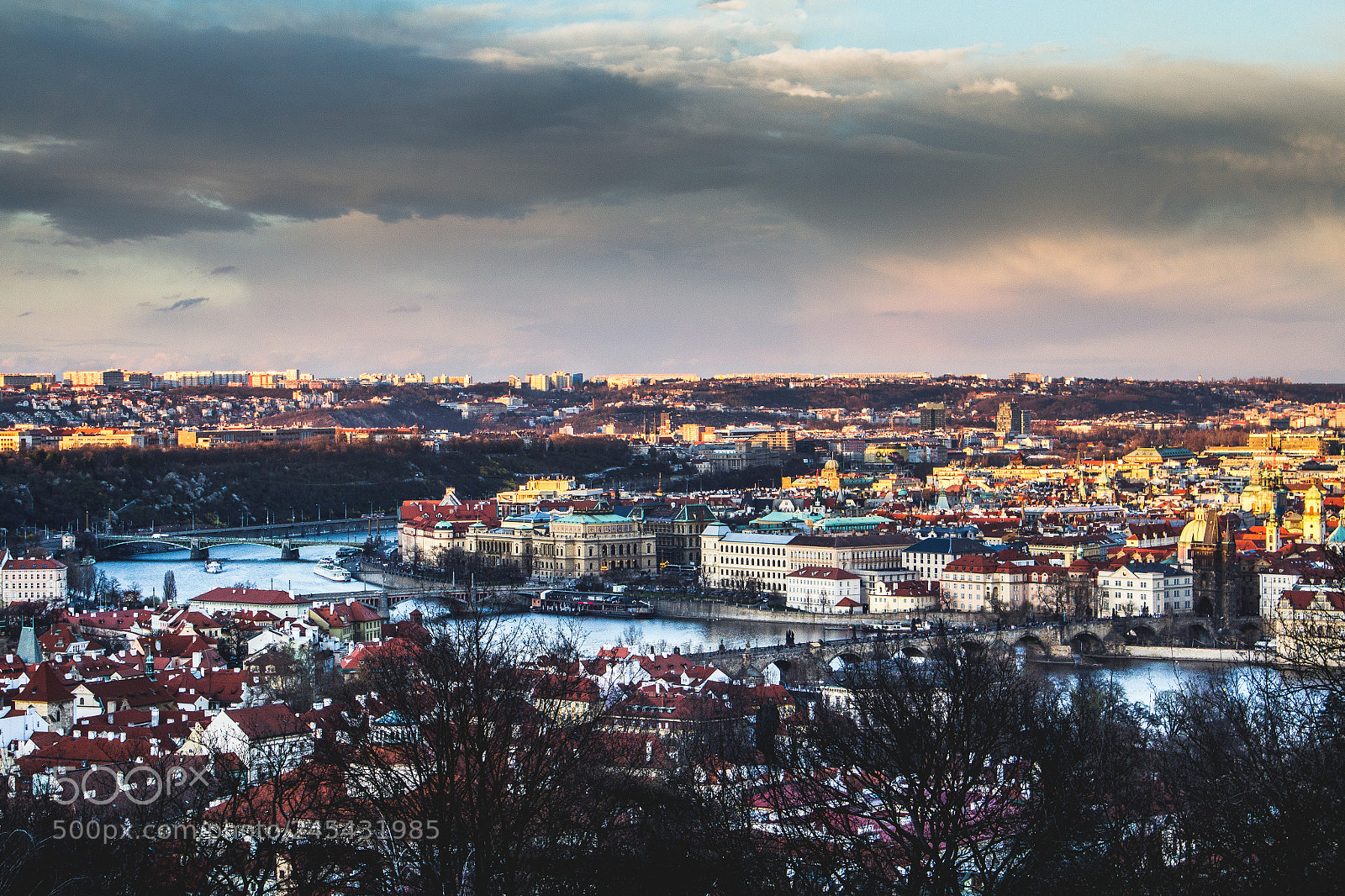 Canon EOS 600D (Rebel EOS T3i / EOS Kiss X5) sample photo. Prague at dusk photography