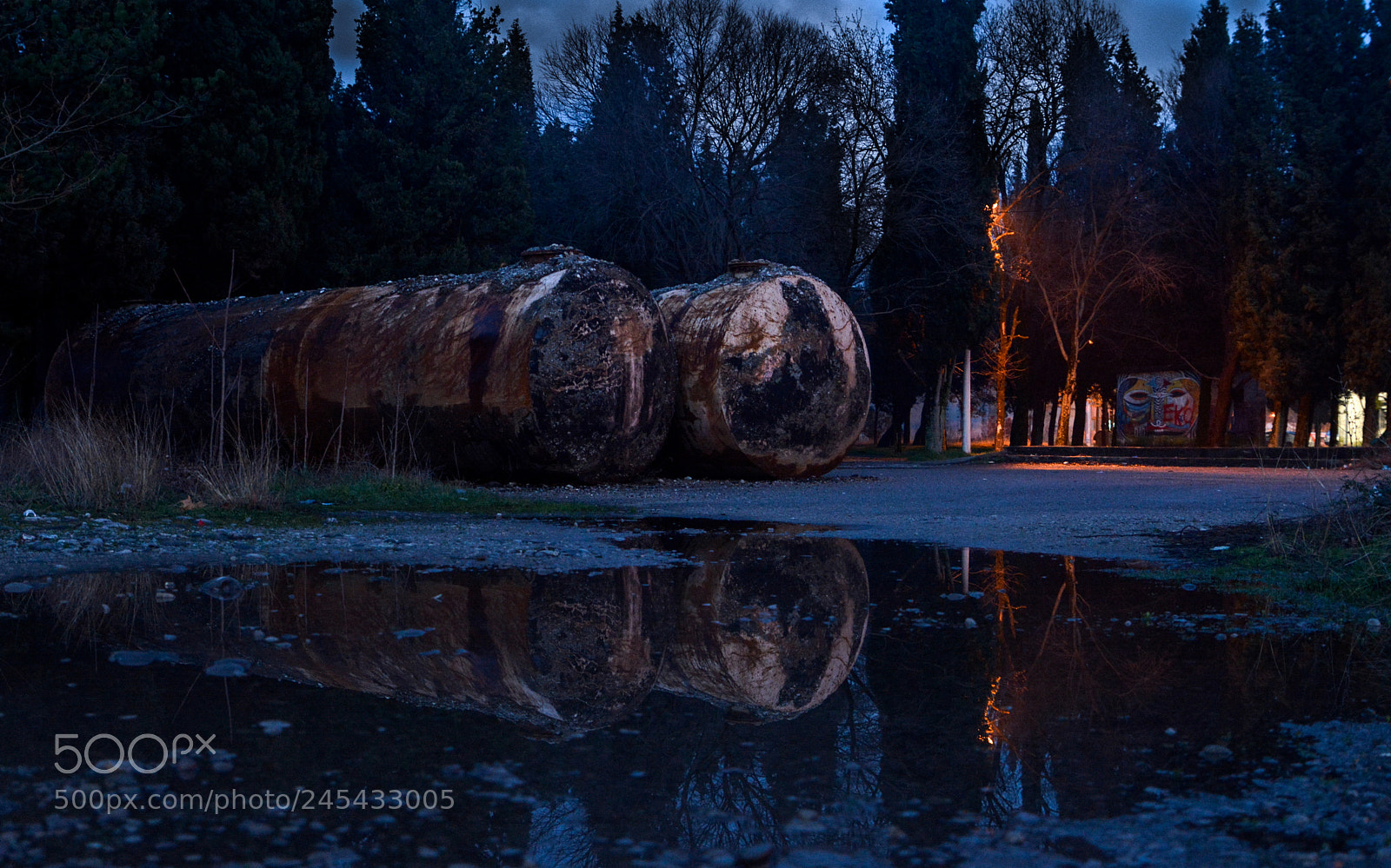Nikon D7100 sample photo. Old tanks photography