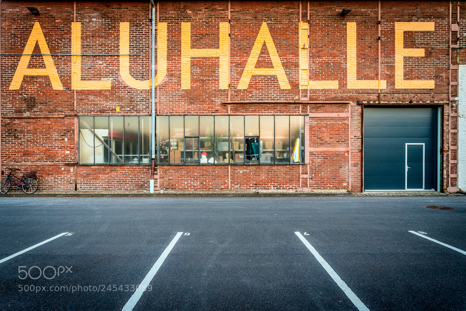 Canon EOS 6D Mark II sample photo. Aluhalle photography