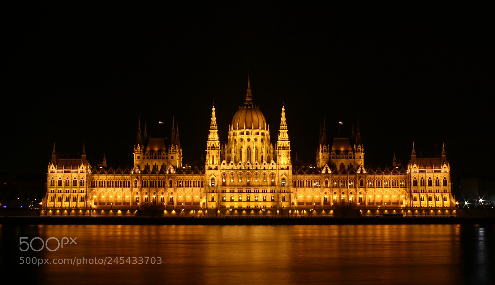 Canon EOS 1300D (EOS Rebel T6 / EOS Kiss X80) sample photo. Parlamento di budapest photography