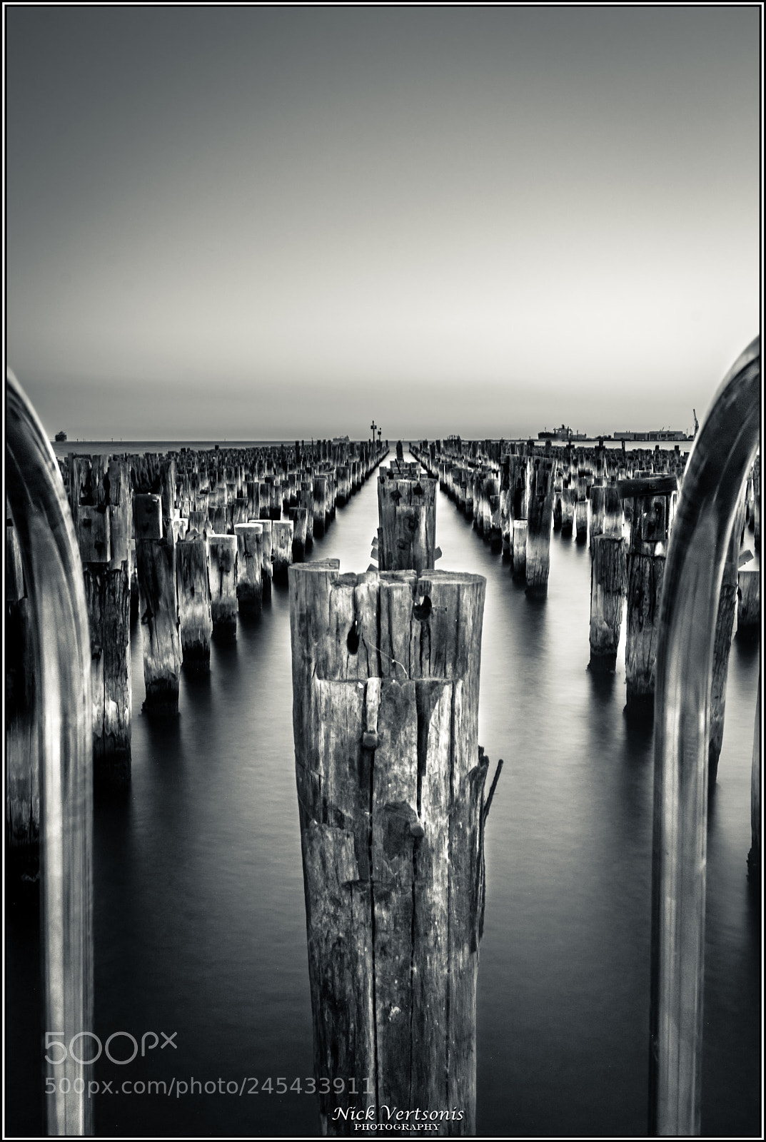 Nikon D7200 sample photo. Black & white pylons ii photography
