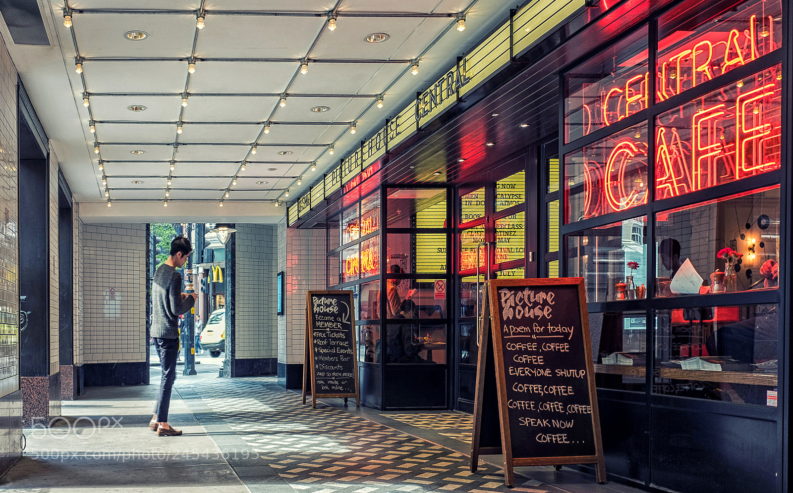 Fujifilm X70 sample photo. West end picture house photography