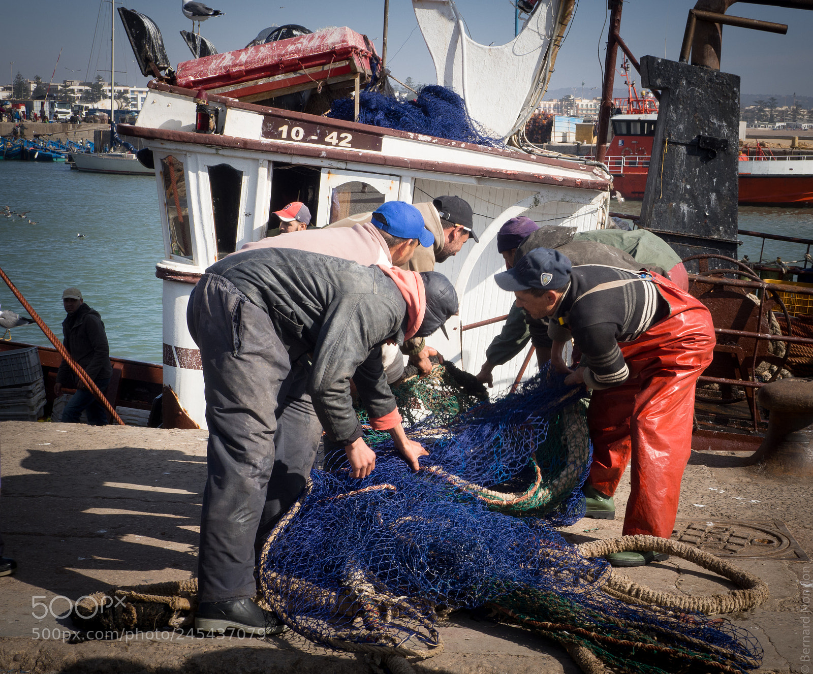 Olympus OM-D E-M10 II sample photo. Rangement des filets dans photography