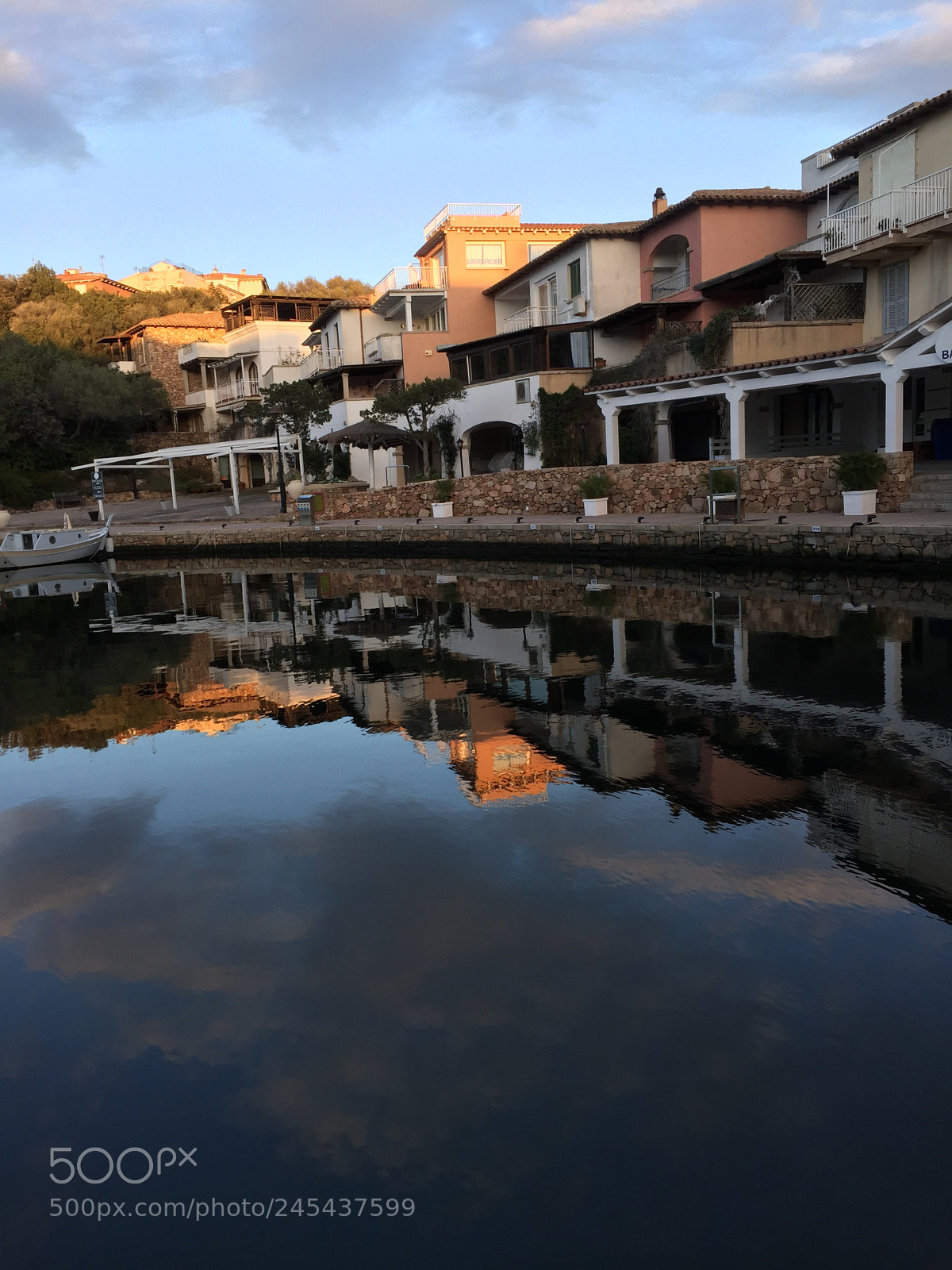 Apple iPhone 6 sample photo. Stesso colore... sotto e photography