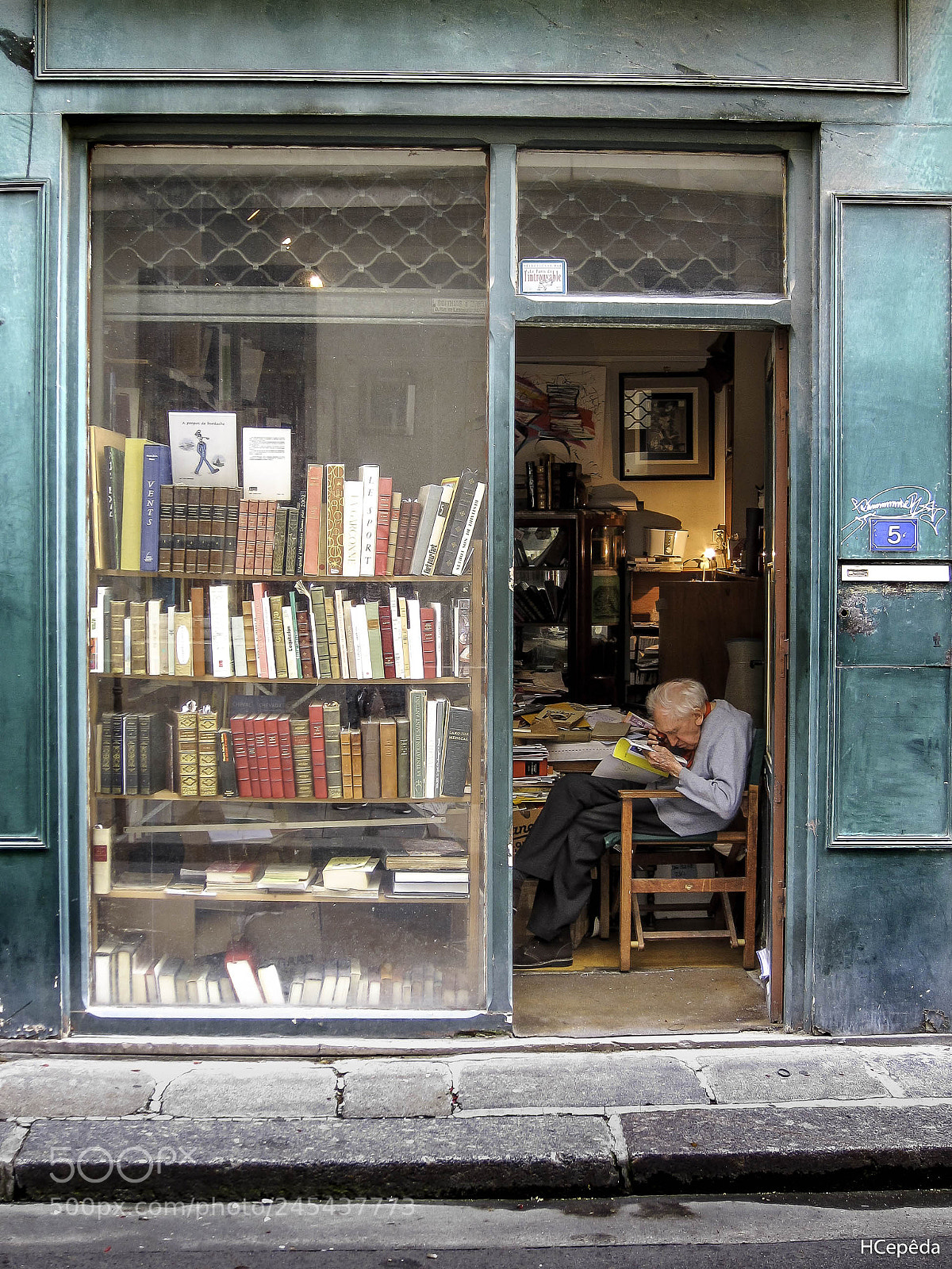 Canon PowerShot S95 sample photo. Paris bookstore photography