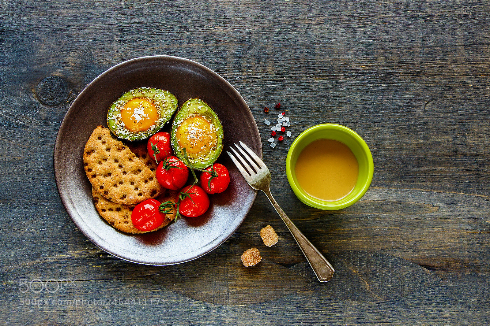 Canon EOS 700D (EOS Rebel T5i / EOS Kiss X7i) sample photo. Avocado baked with eggs photography