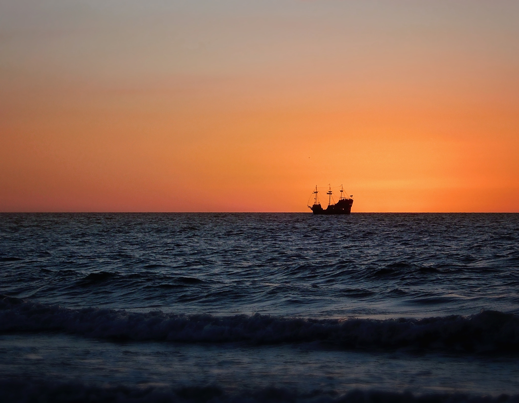CASIO EX-S10 sample photo. Pirate ship off the coast of florida photography