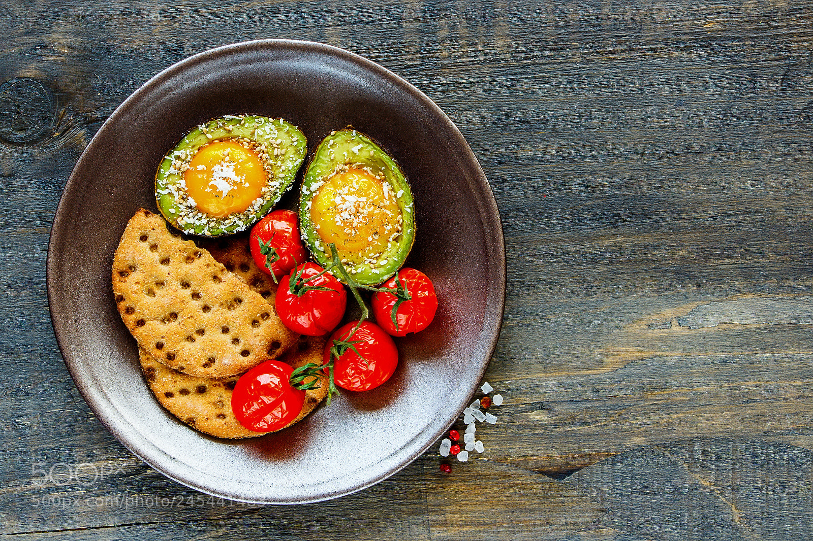 Canon EOS 700D (EOS Rebel T5i / EOS Kiss X7i) sample photo. Avocado baked with eggs photography
