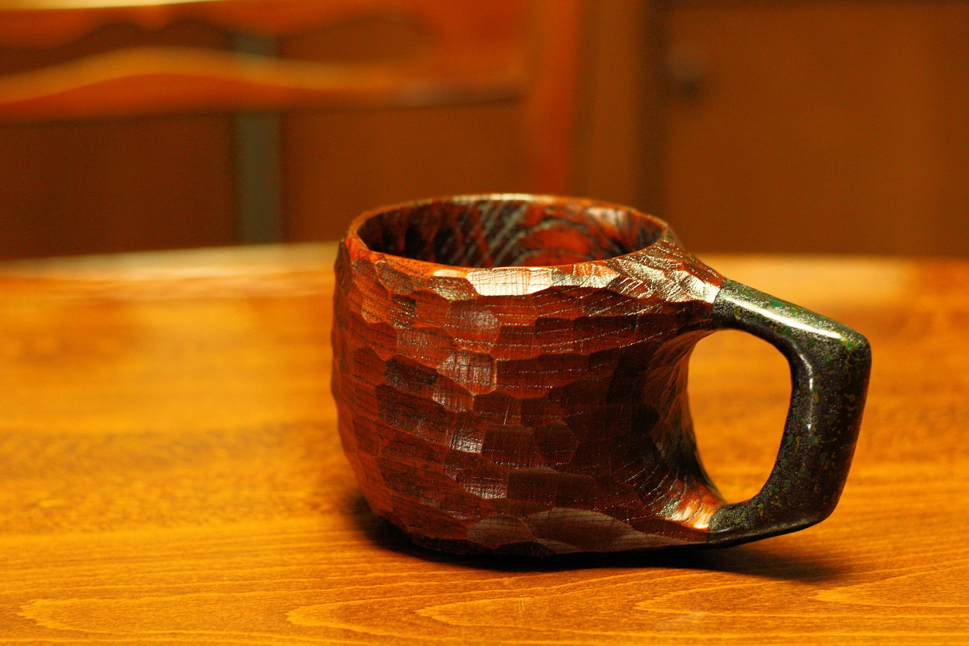 Canon EOS 450D (EOS Rebel XSi / EOS Kiss X2) sample photo. Wooden mugcup photography