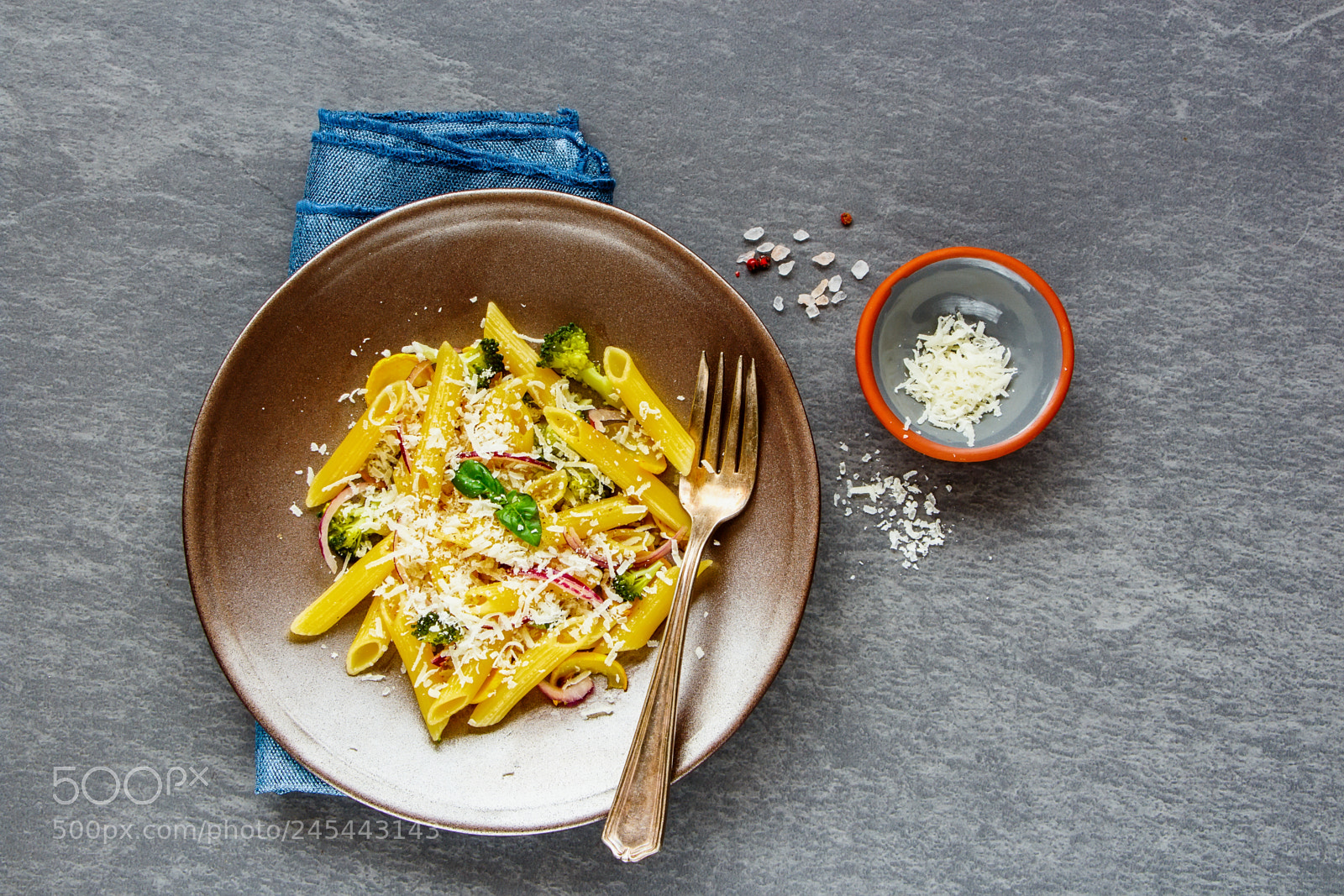 Canon EOS 700D (EOS Rebel T5i / EOS Kiss X7i) sample photo. Pasta with vegetables photography