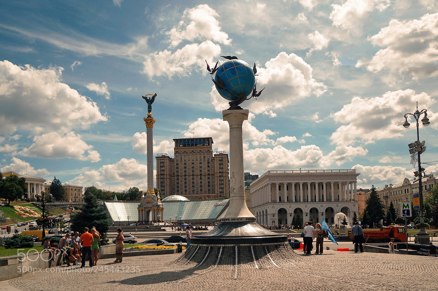 Sony Alpha NEX-F3 sample photo. Kiev - maidan photography
