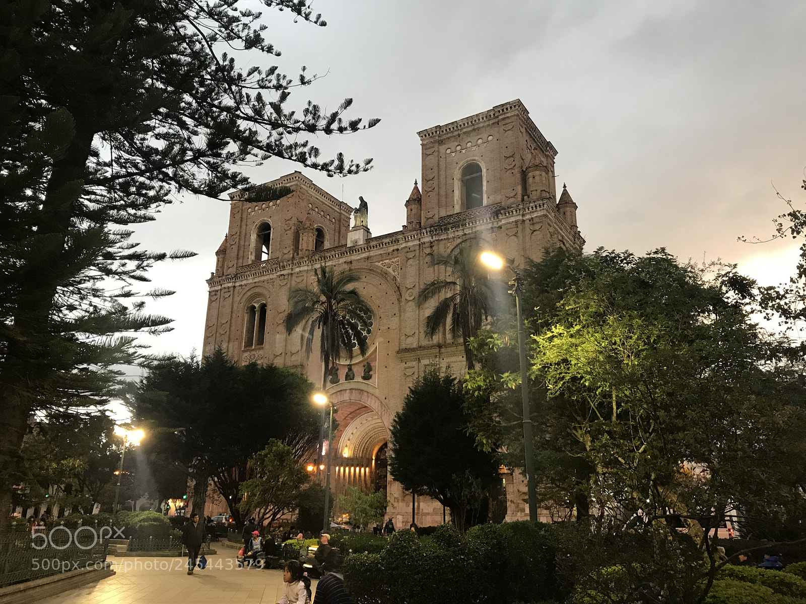 Apple iPhone 7 sample photo. Cuenca catedral photography