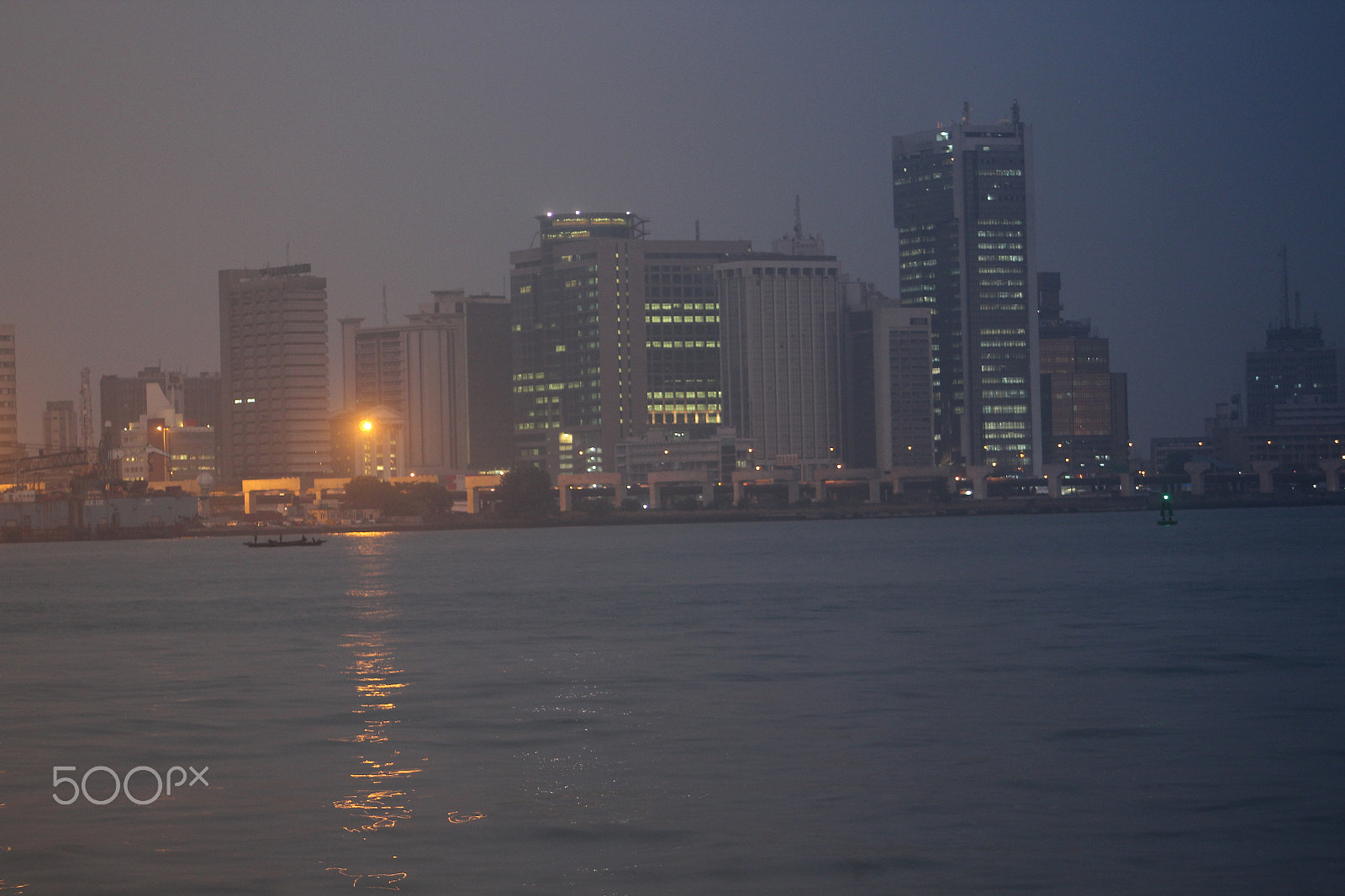 Canon EOS 1300D (EOS Rebel T6 / EOS Kiss X80) + EF75-300mm f/4-5.6 sample photo. Hiii  lagos nigeria photography