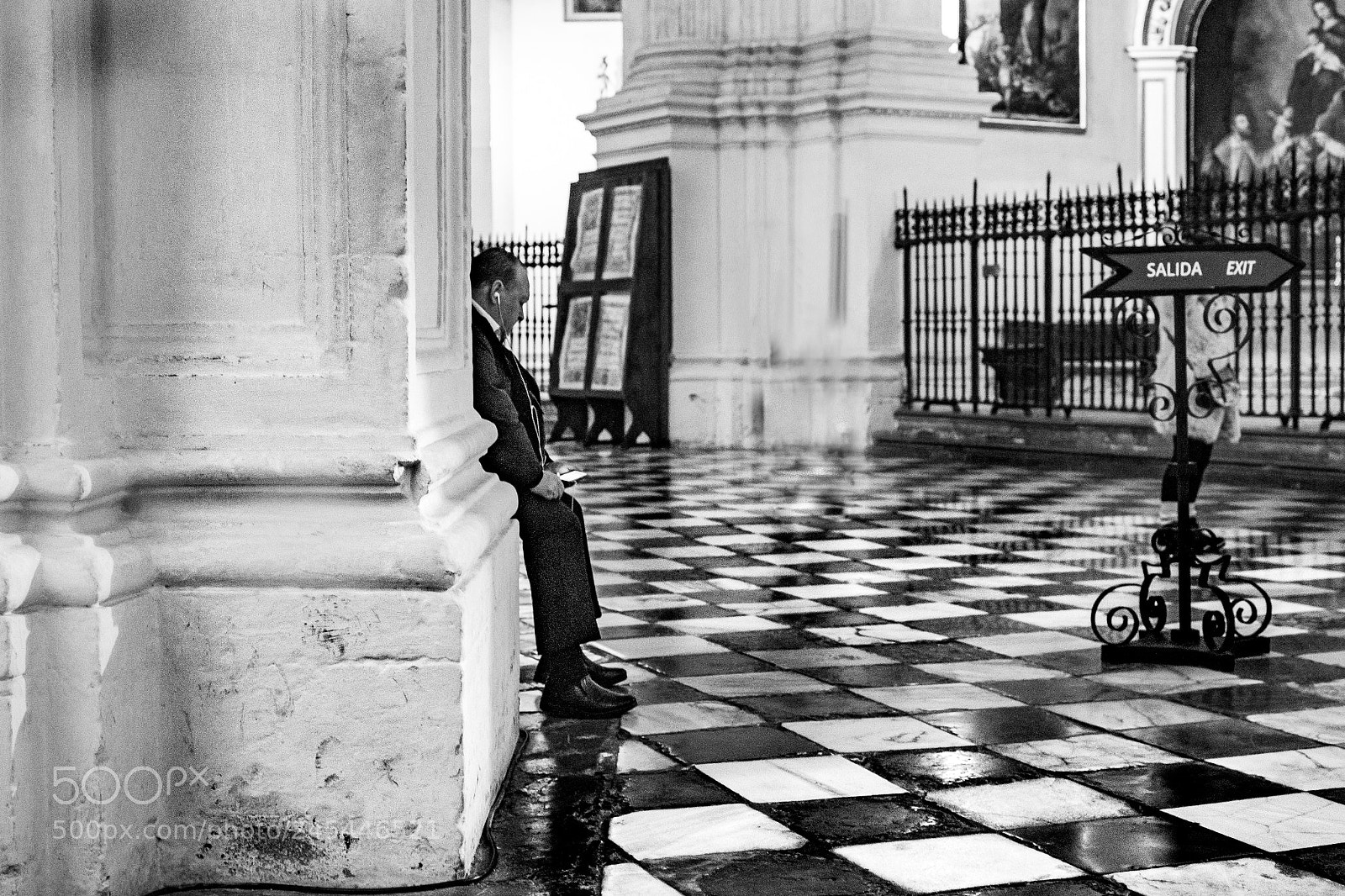Fujifilm X-M1 sample photo. The man from church photography