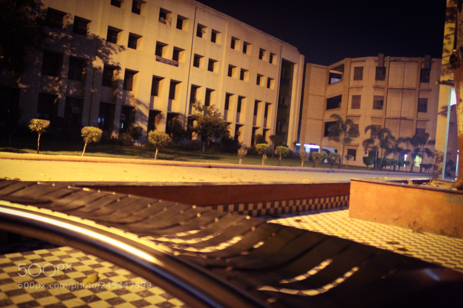 Canon EOS 1300D (EOS Rebel T6 / EOS Kiss X80) sample photo. Coca cola college night photography