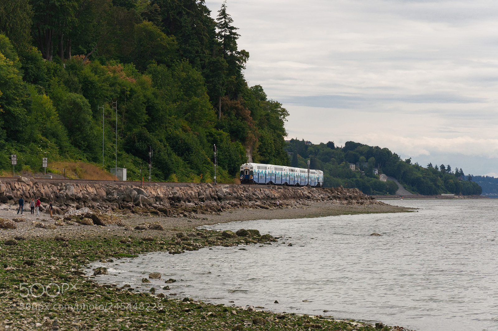 Nikon D90 sample photo. Evening train photography