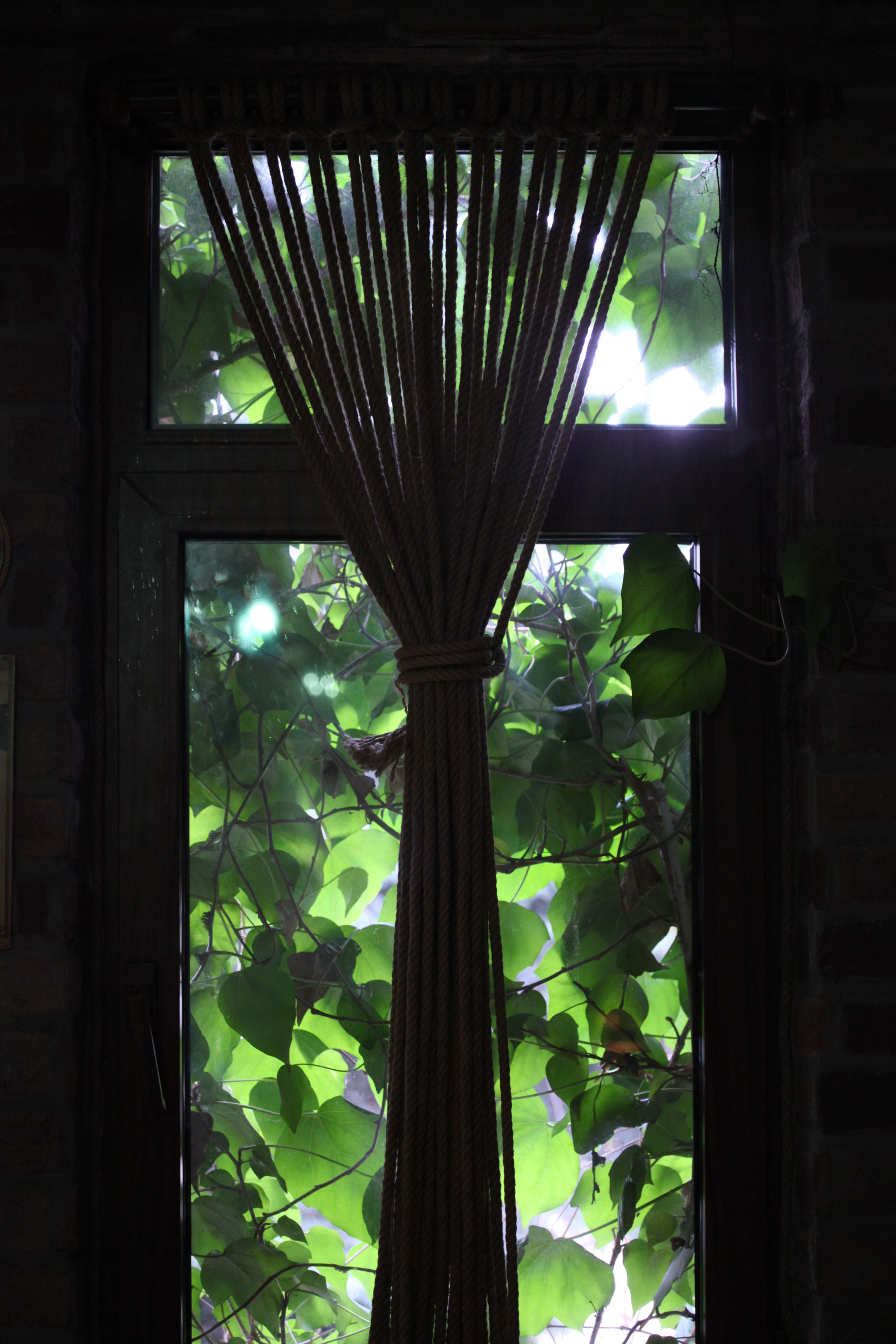 Canon EF 70-200mm F4L USM sample photo. Window... photography