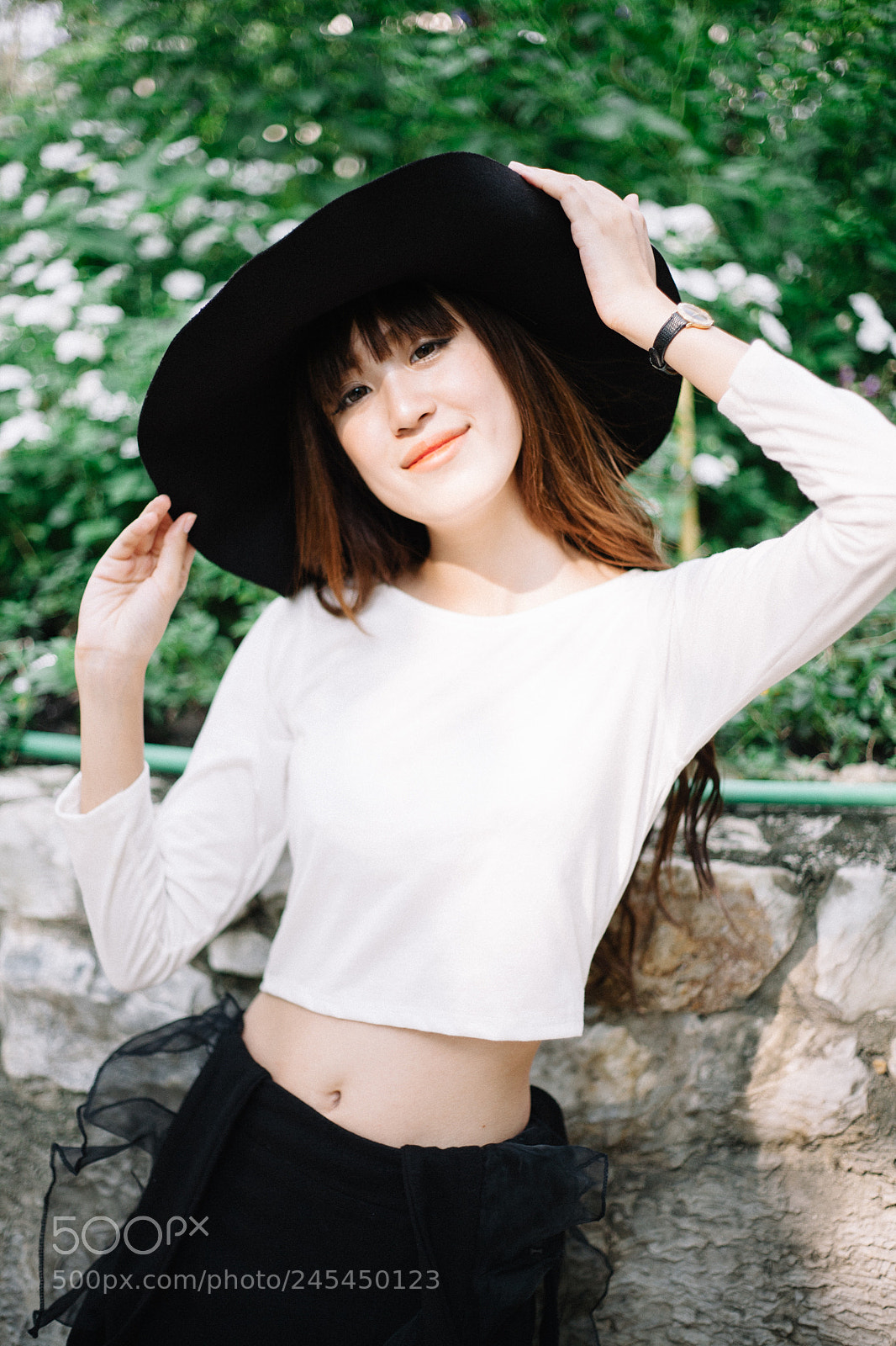 Canon EOS 5D sample photo. The beauty girl with photography