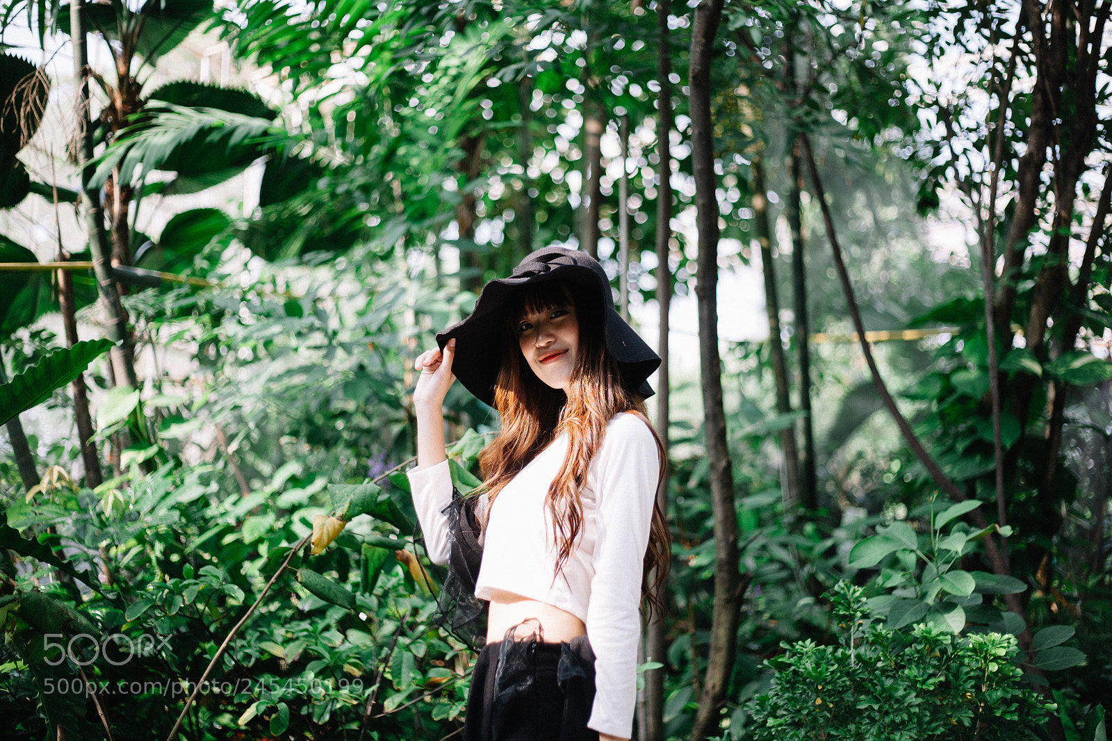 Canon EOS 5D sample photo. The beauty girl with photography