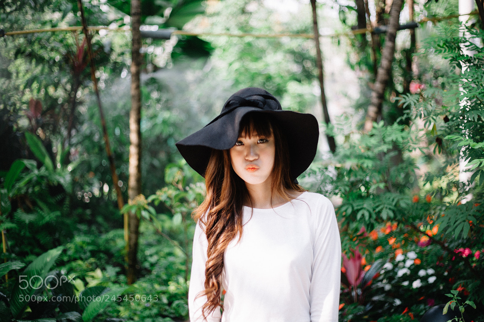 Canon EOS 5D sample photo. The beauty girl with photography