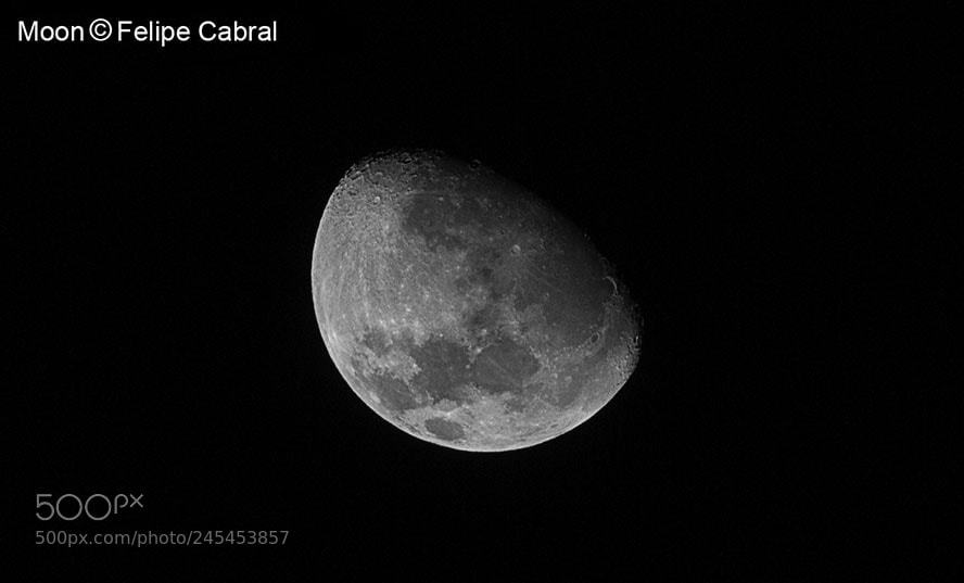 Canon EOS 600D (Rebel EOS T3i / EOS Kiss X5) sample photo. Moon photography