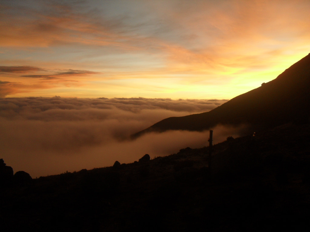 Samsung ES55,ES57 / VLUU ES55 /  SL102 sample photo. The sunrise in nevado del tolima, colombia photography