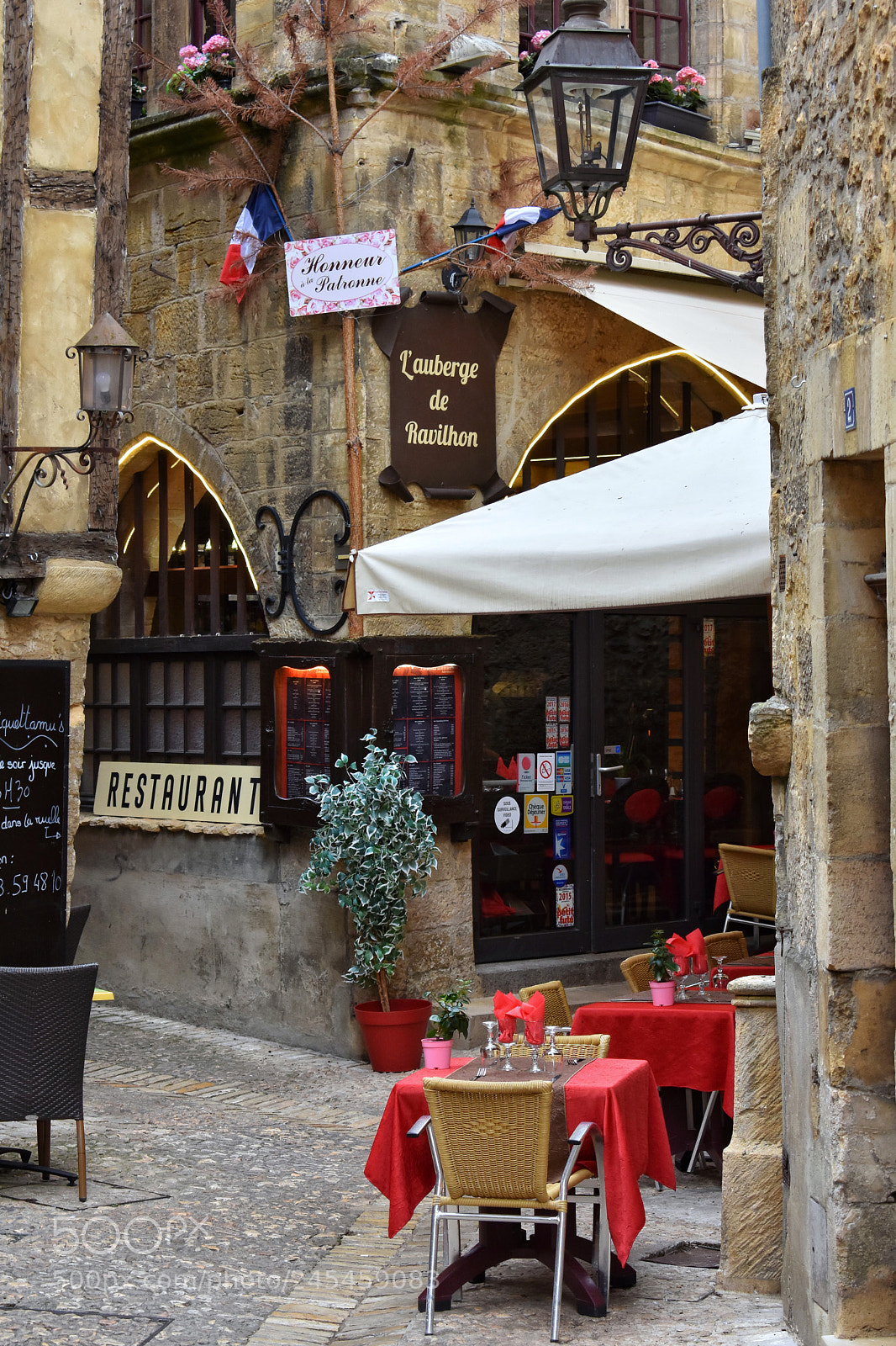 Nikon D3400 sample photo. Sarlat france photography