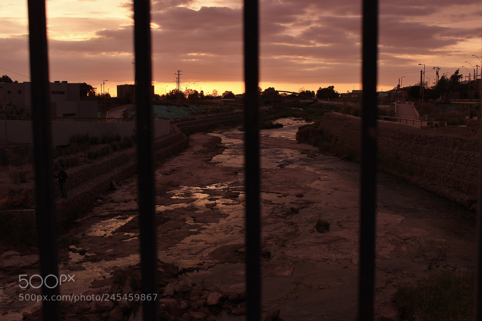 Canon EOS 600D (Rebel EOS T3i / EOS Kiss X5) sample photo. Atardecer photography