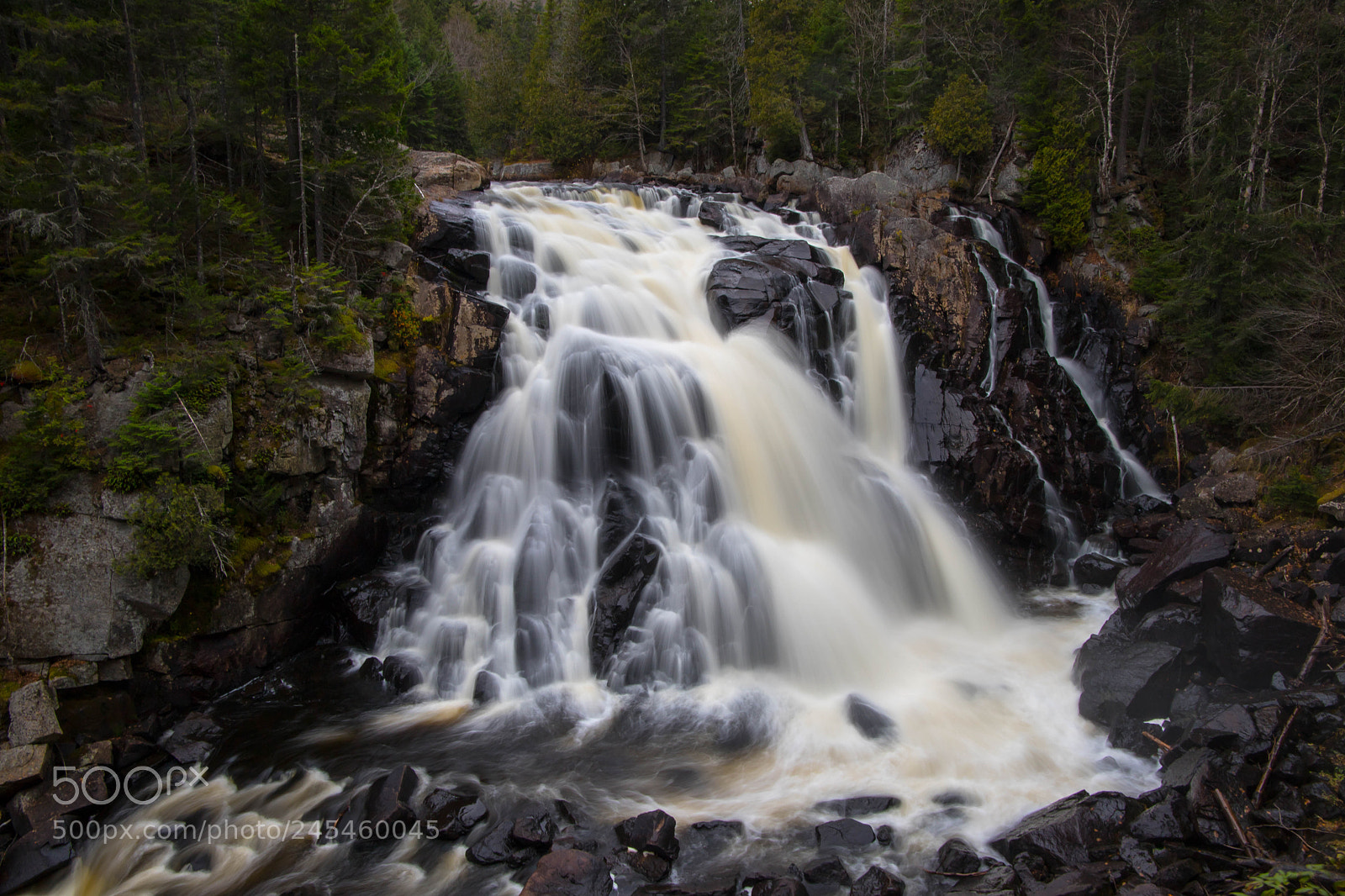 Canon EOS 6D Mark II sample photo. Cascade. chute du diable. photography