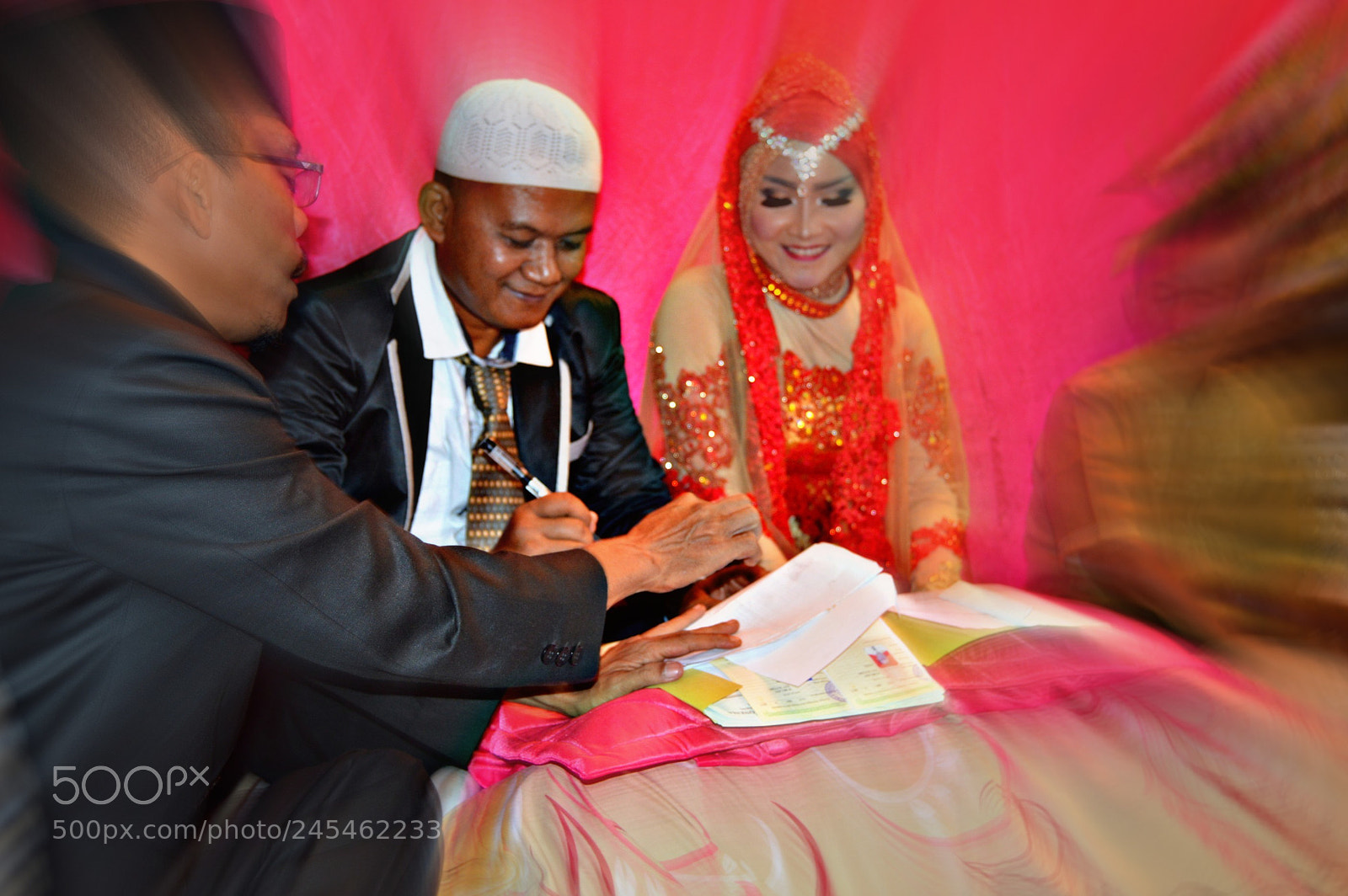 Nikon D3200 sample photo. Legitimate with you photography