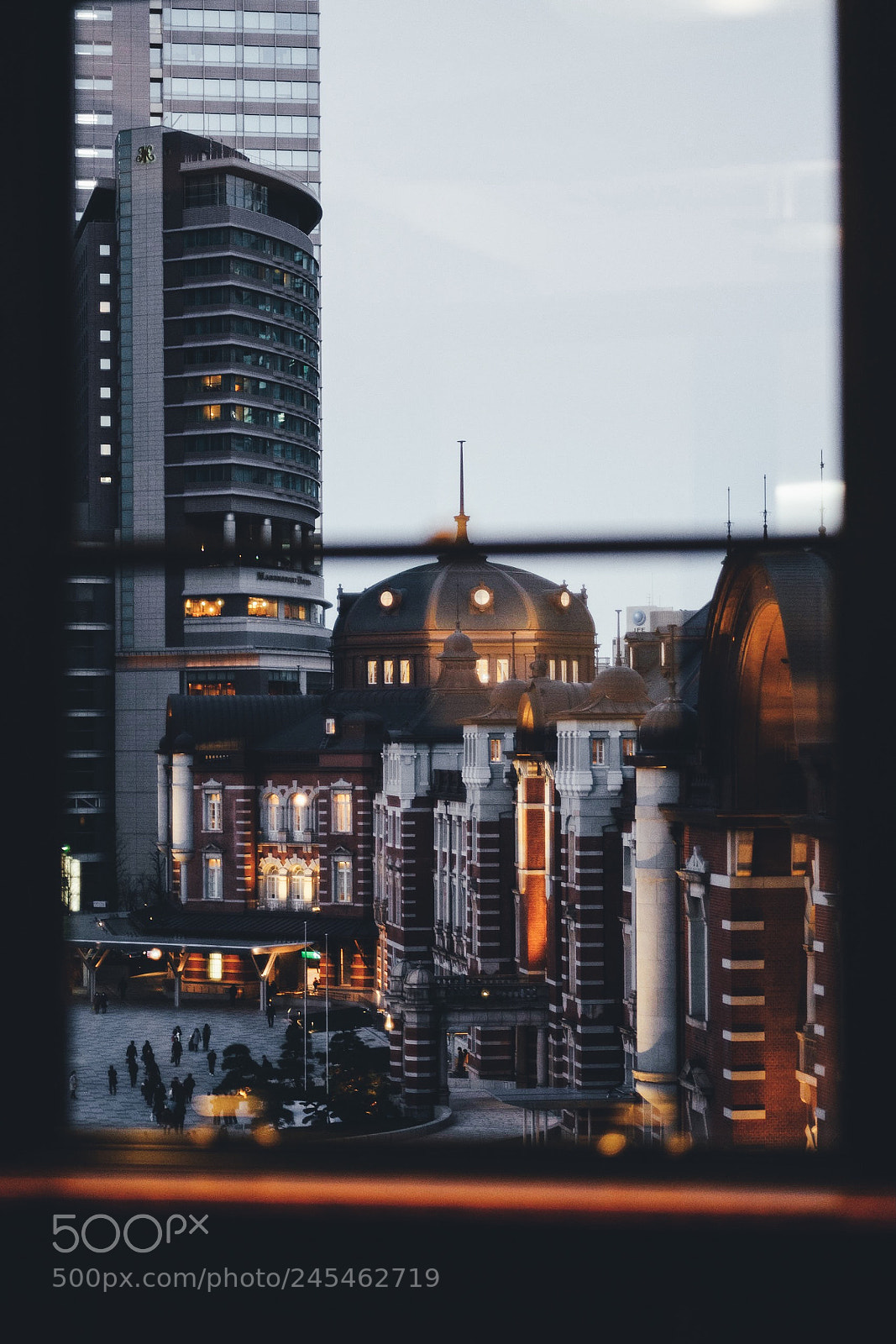 Fujifilm X-T20 sample photo. Tokyo station photography